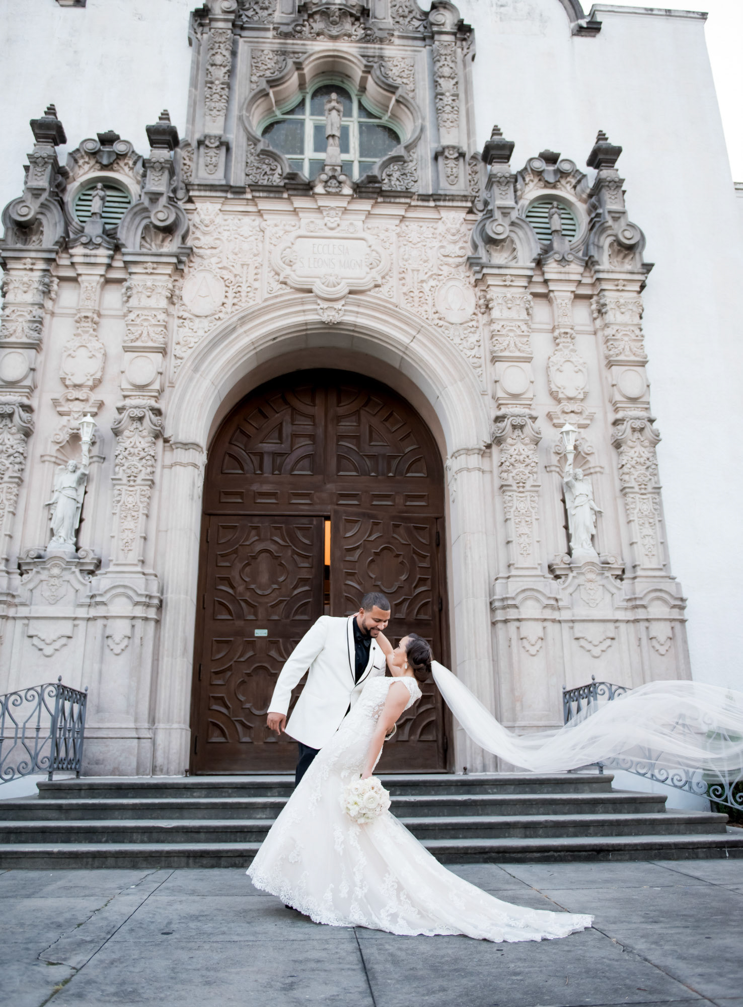 First Look, Bride and Groom, French Quarter, Jackson Square, 1216 Studio, New Orleans Wedding Photographers, 2019, 1st Look