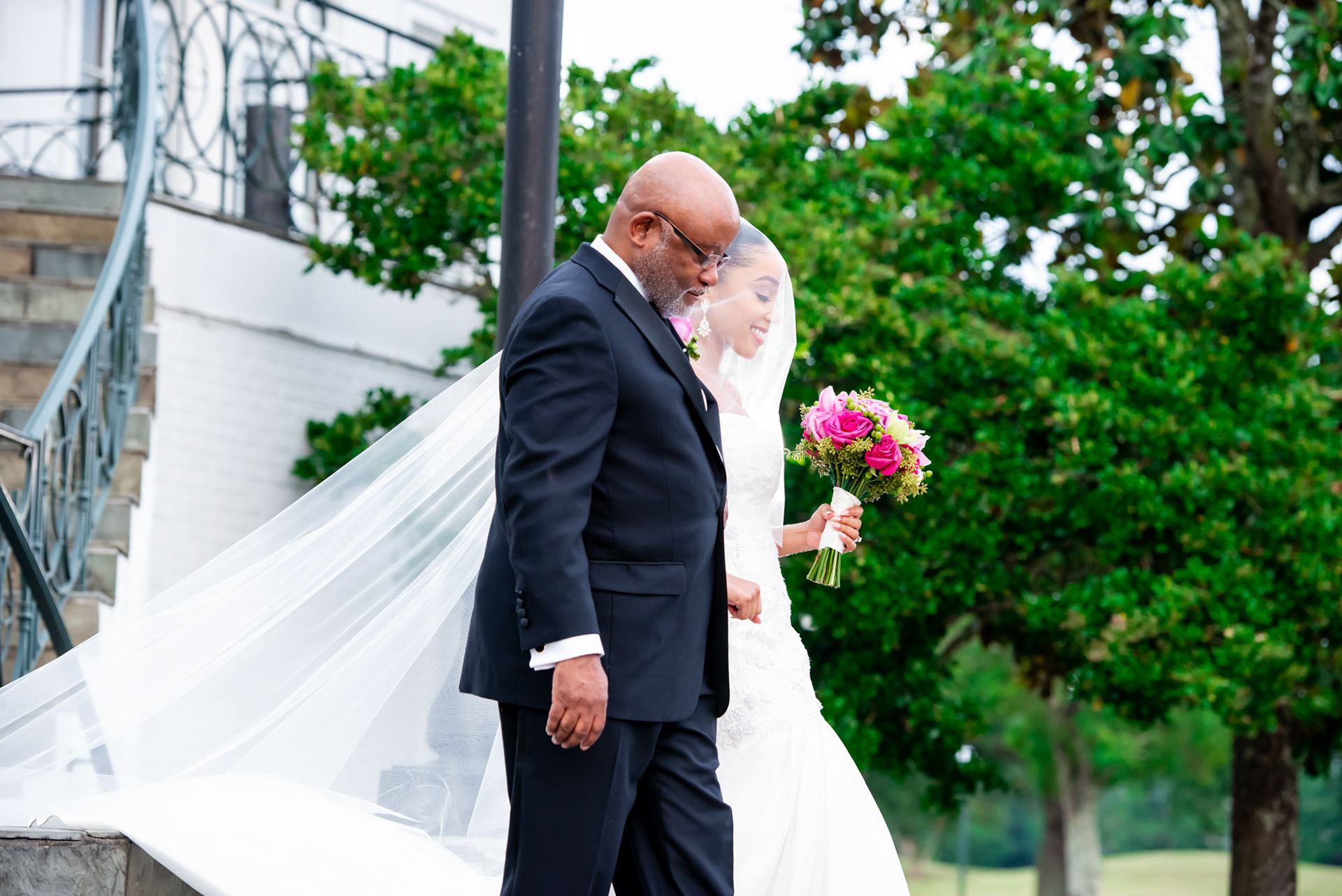 First Look, Bride and Groom, French Quarter, Jackson Square, 1216 Studio, New Orleans Wedding Photographers, 2019, 1st Look