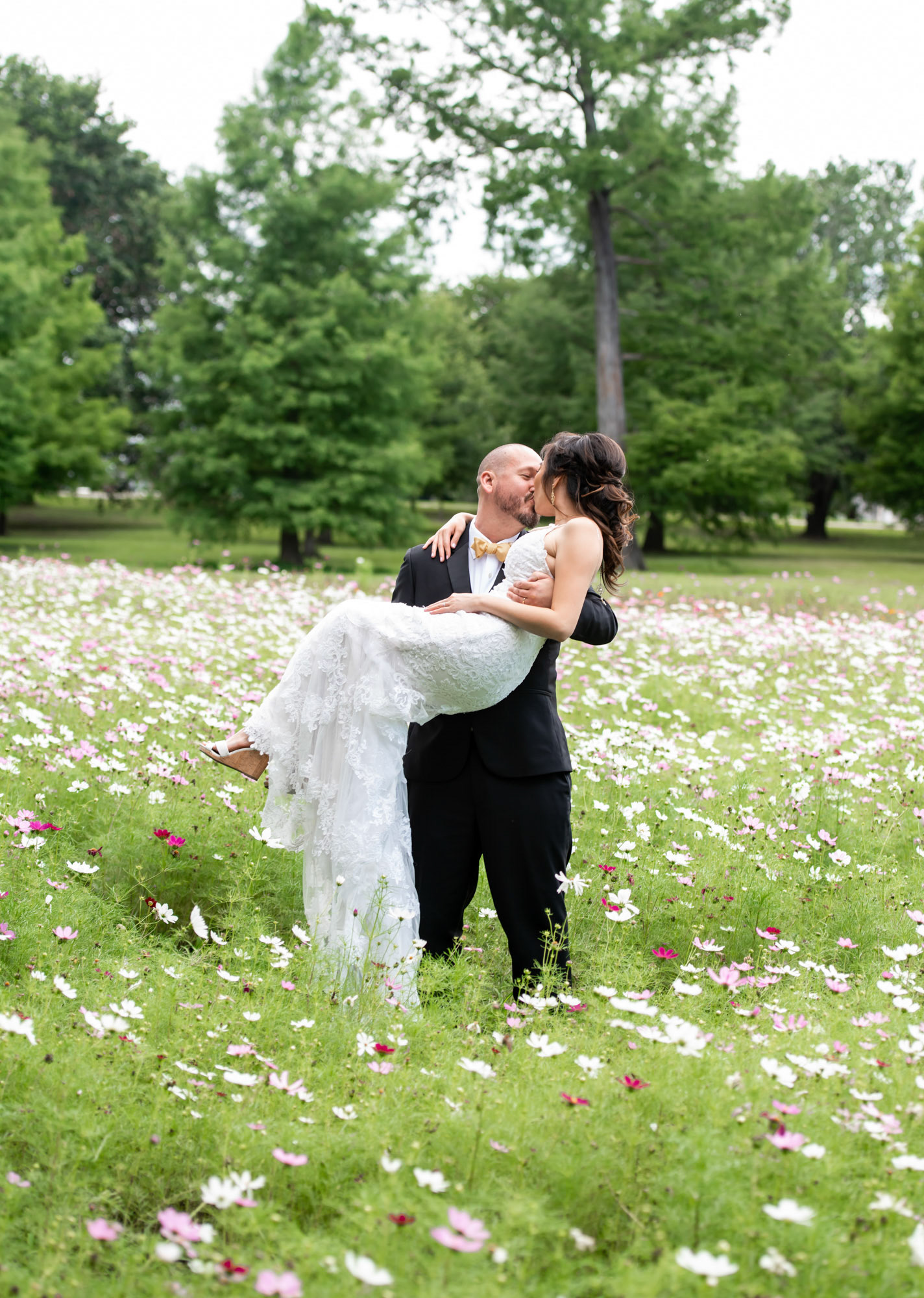 First Look, Bride and Groom, French Quarter, Jackson Square, 1216 Studio, New Orleans Wedding Photographers, 2019, 1st Look