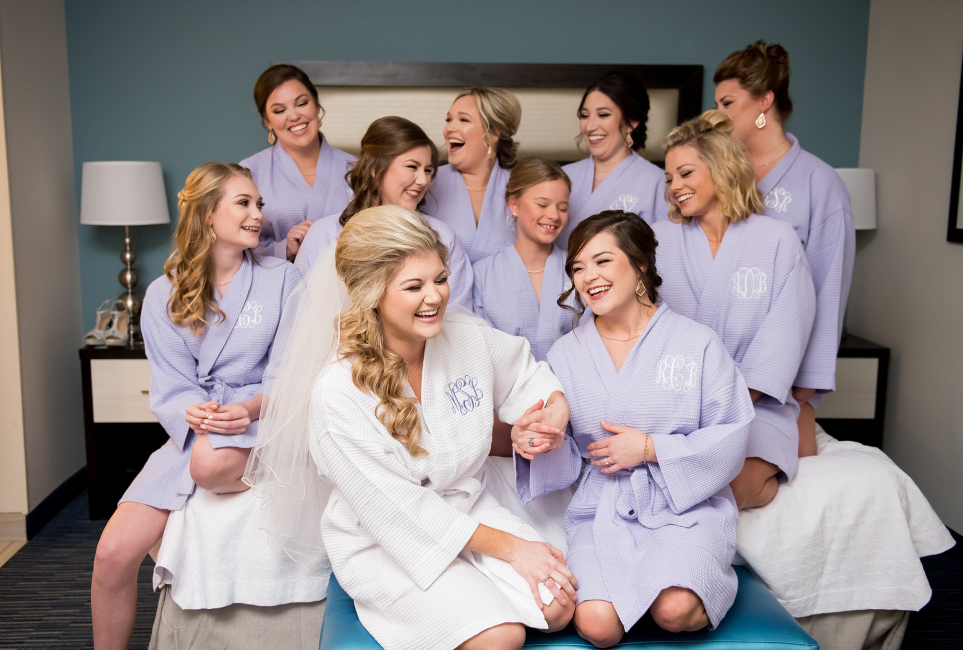 Prep Bridal Party Moments Before 1216 Studio New Orleans Wedding Photographers 2018 2019