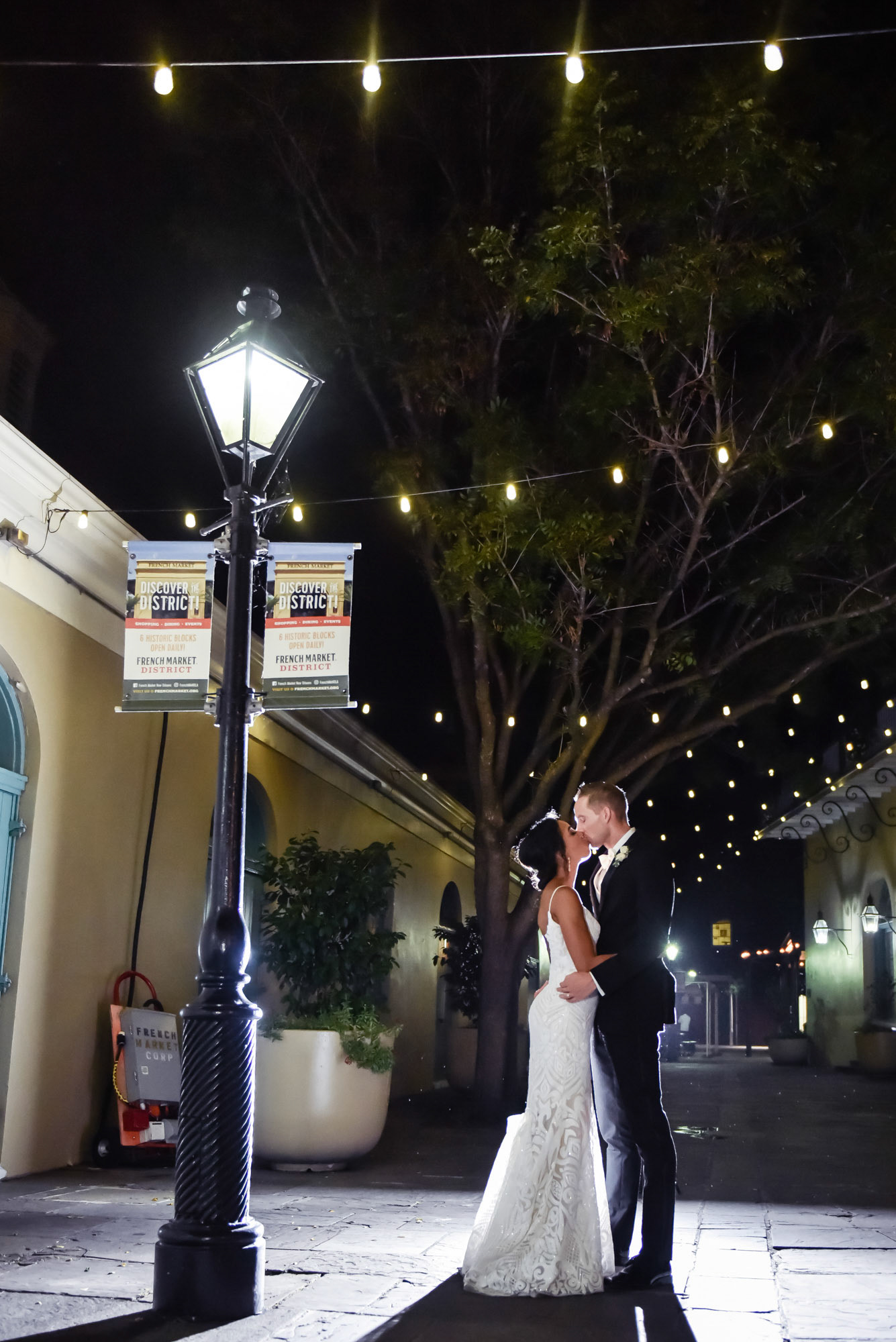 First Look, Bride and Groom, French Quarter, Jackson Square, 1216 Studio, New Orleans Wedding Photographers, 2019, 1st Look