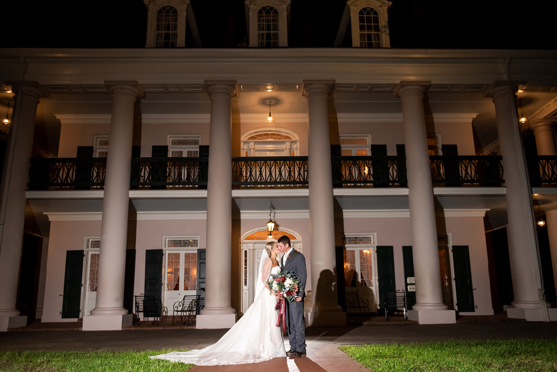 First Look, Bride and Groom, French Quarter, Jackson Square, 1216 Studio, New Orleans Wedding Photographers, 2019, 1st Look