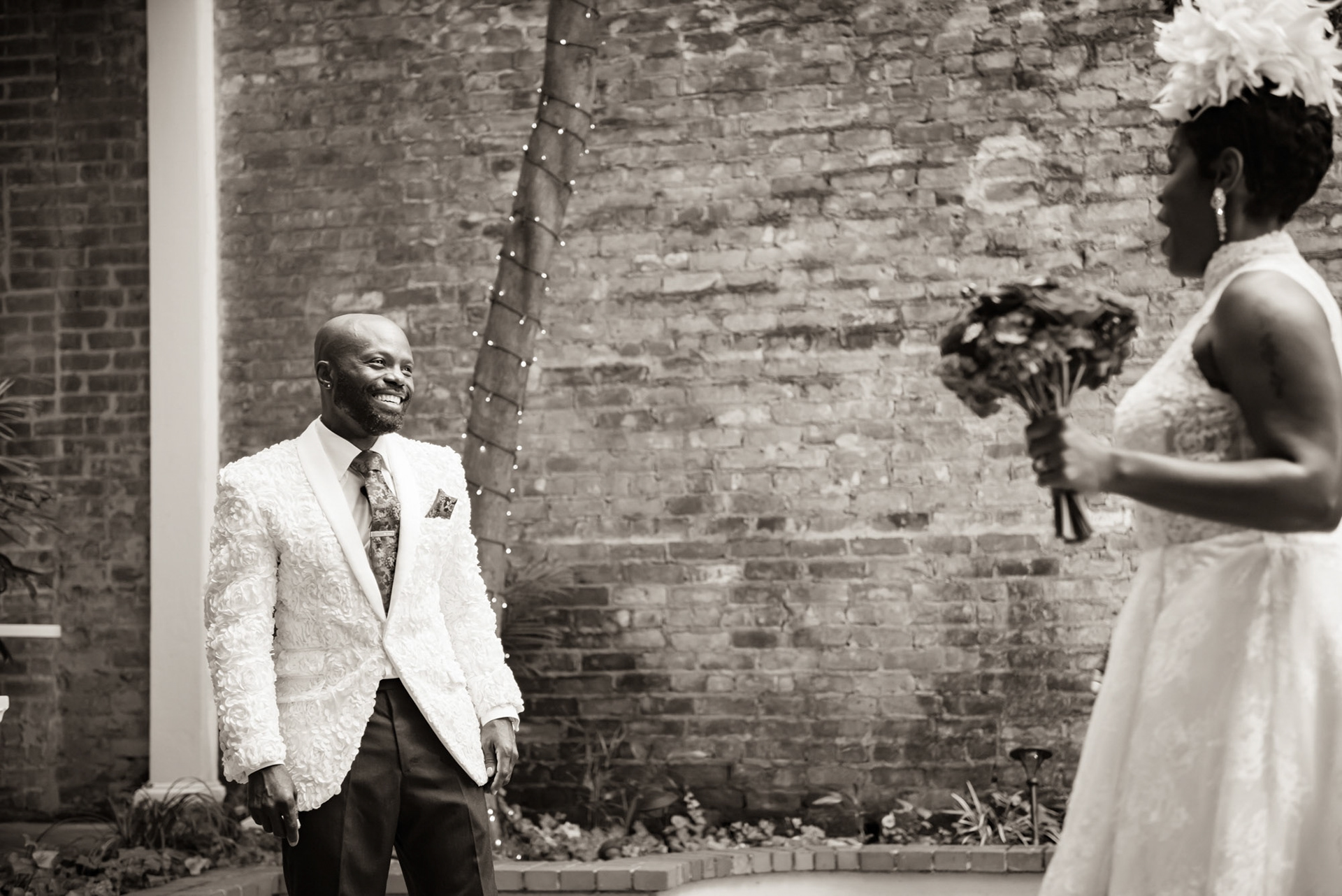 First Look, Bride and Groom, French Quarter, Jackson Square, 1216 Studio, New Orleans Wedding Photographers, 2019, 1st Look