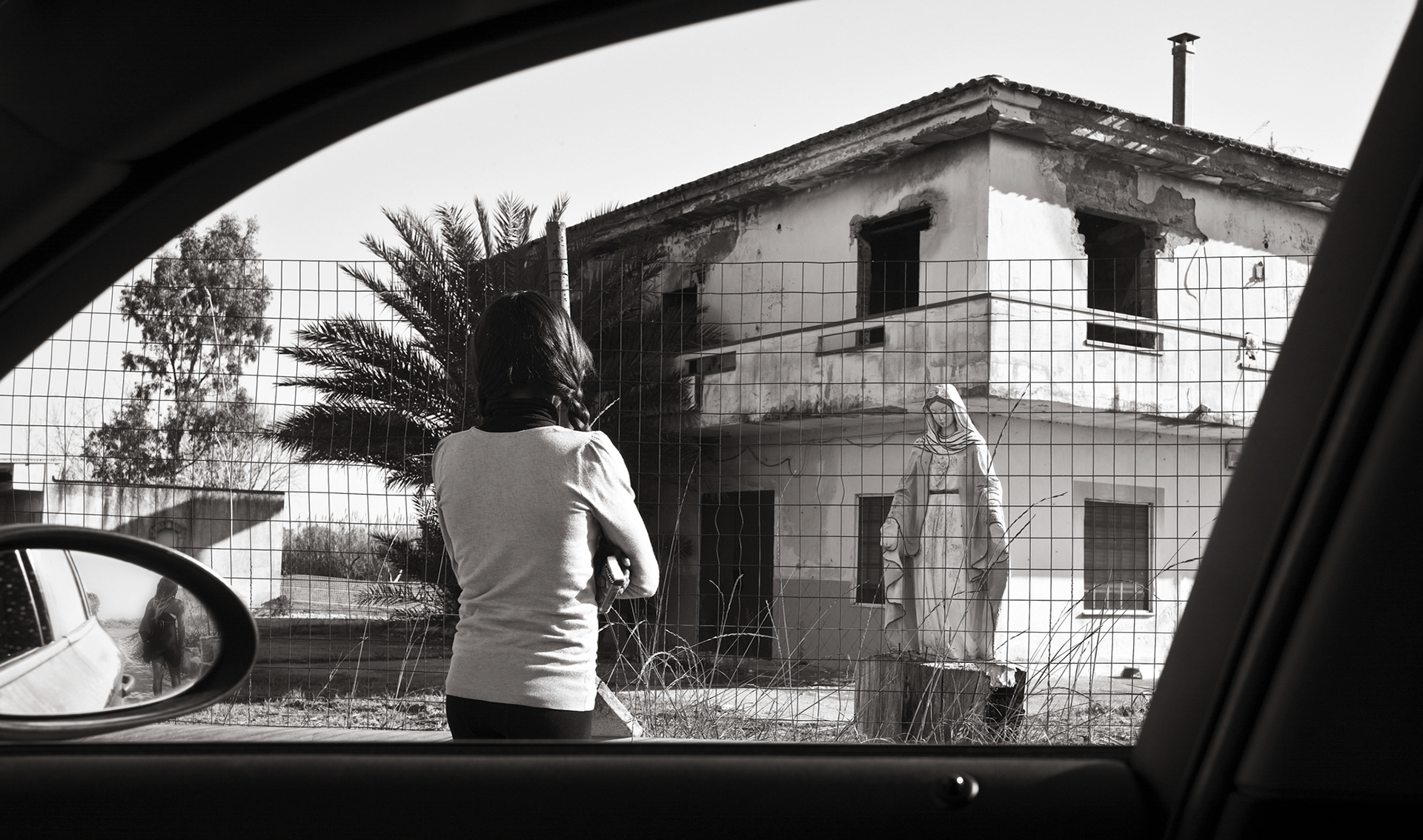 © Giovanni Izzo, Croce domitia: Storie di tratta
