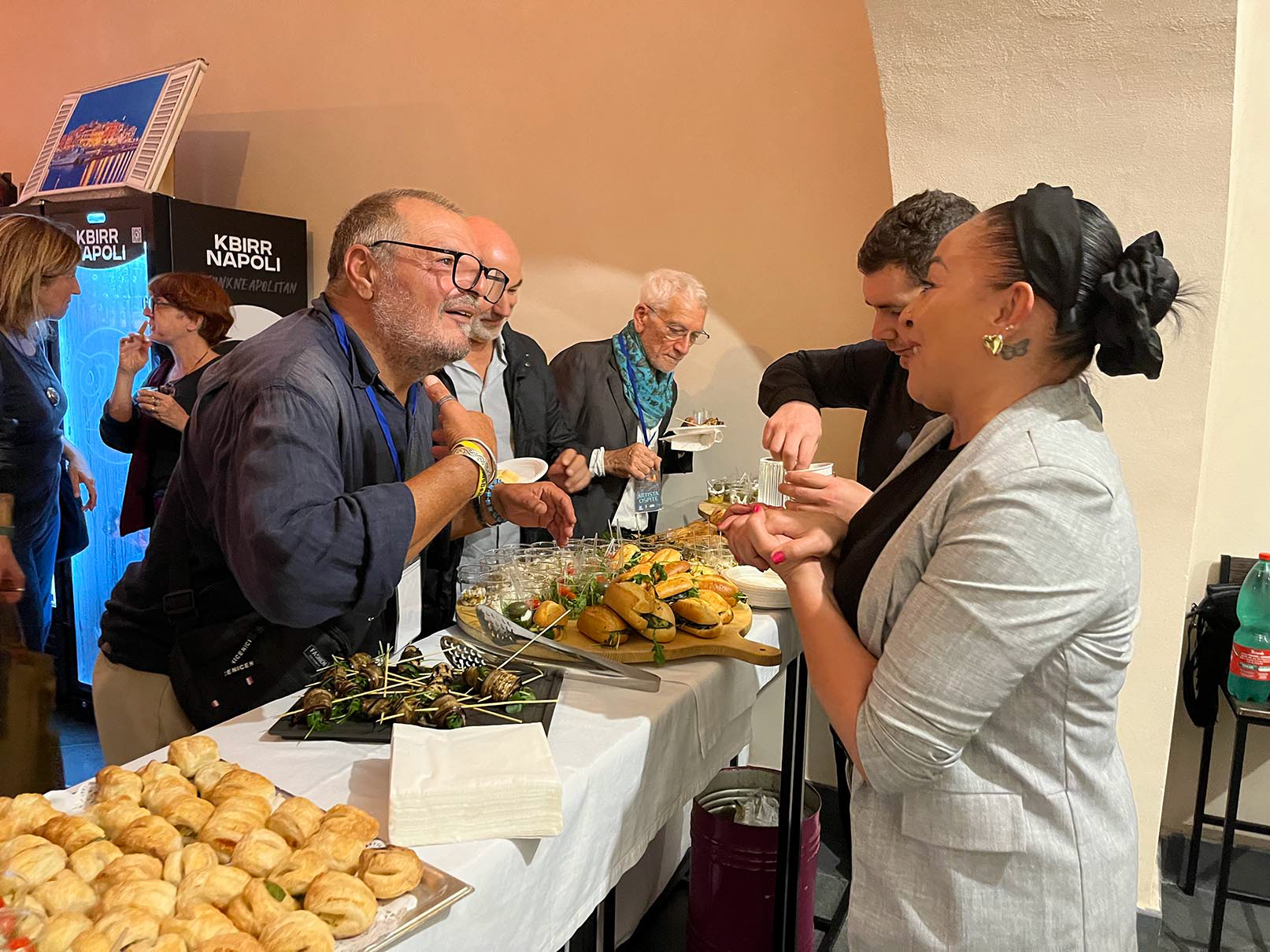 Franco Esse al buffet con Fortuna Caturano sponsor food