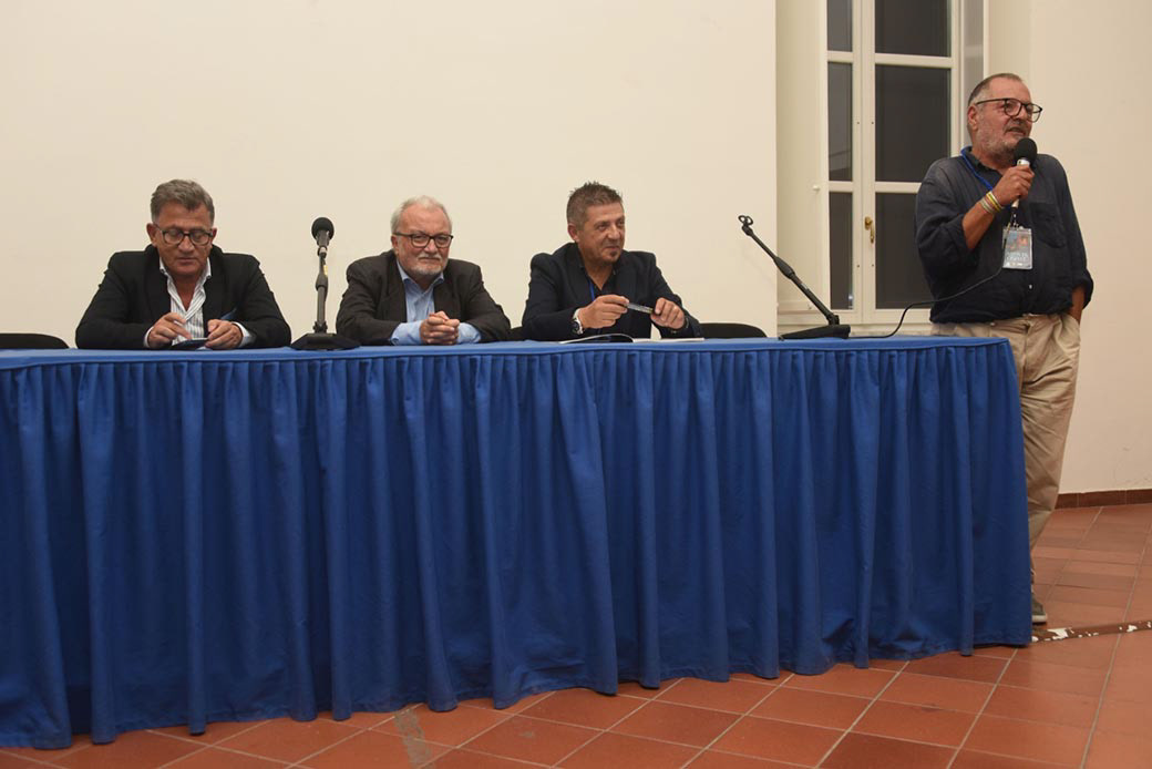 L’Assessore alla Cultura e Vice Sindaco del Comune di Pozzuoli Filippo Monaco con Francesco Bellofatto, Gianni Biccari e Franco Esse