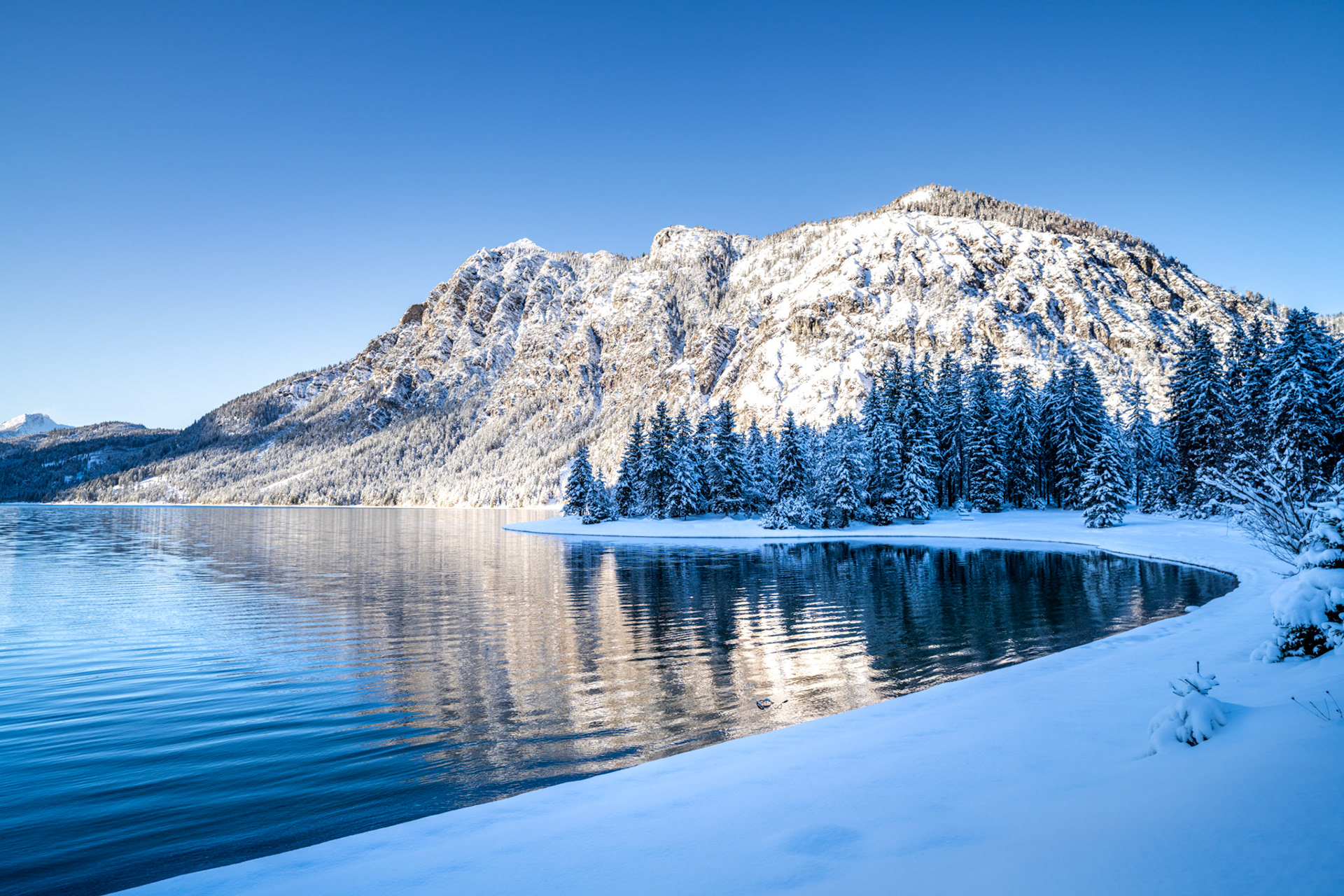 Heiterwangsee during winter time