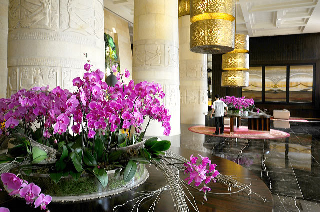 Dubai Hotel Lobby Photo