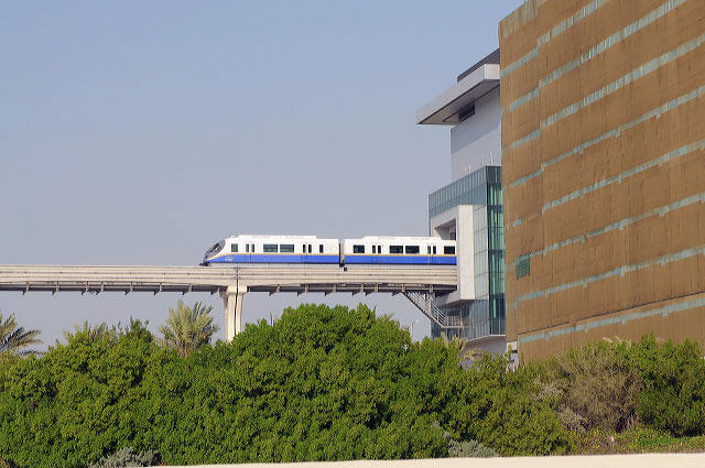 Dubai Train Photo