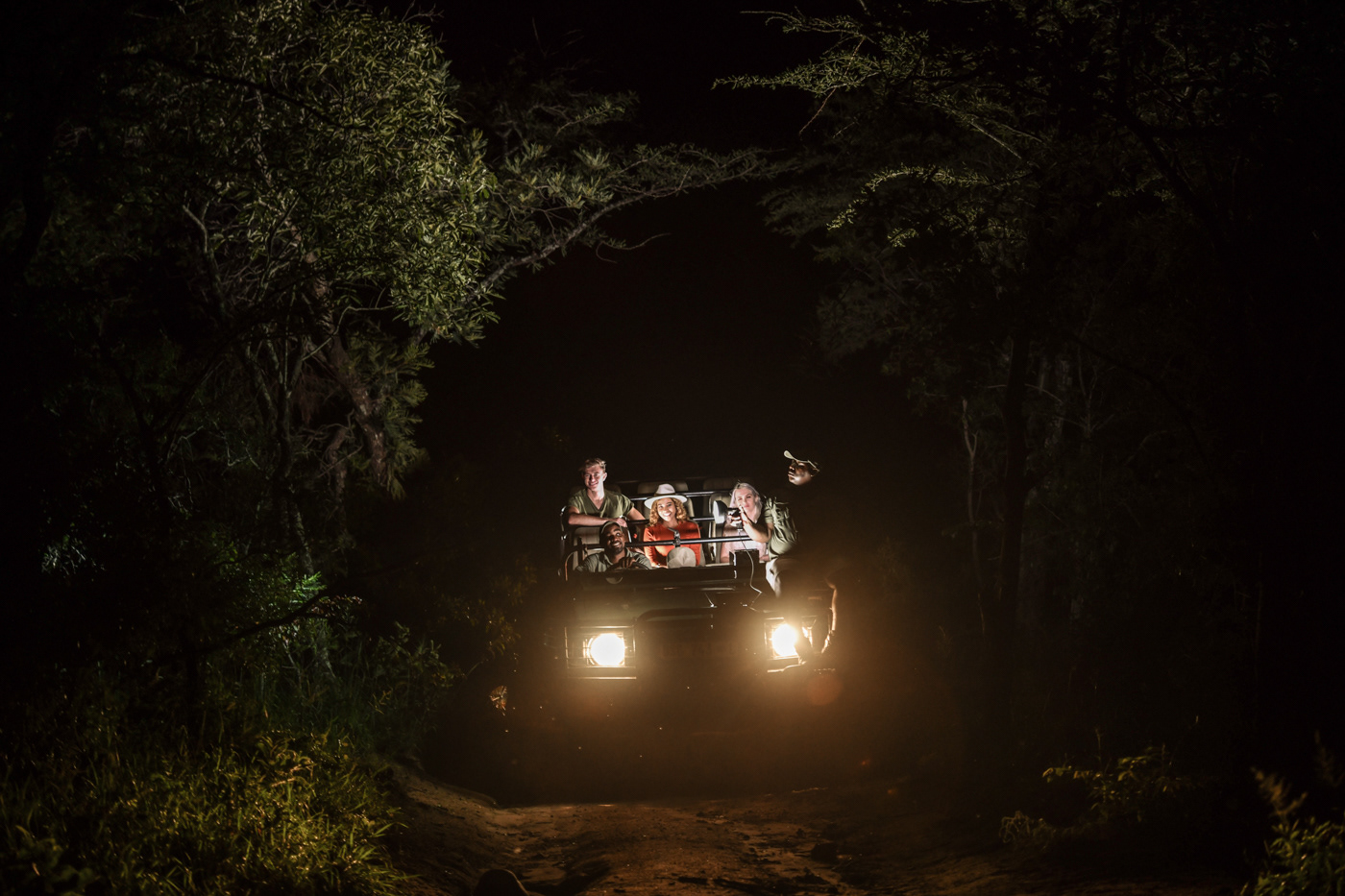 night safari drive am lodge