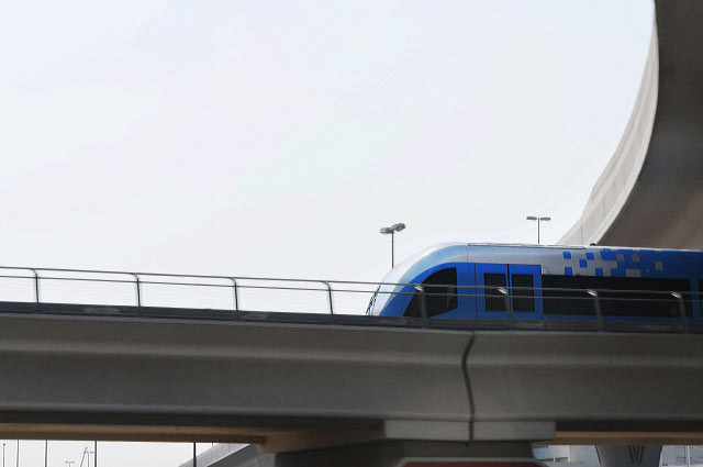 Dubai train photo
