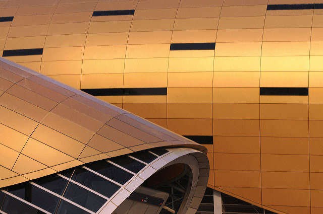 Dubai Metro Photo