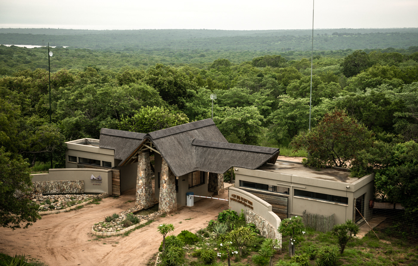 A.M 5 star lodge