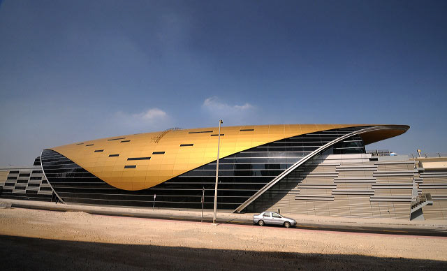 Dubai Metro Station Photo