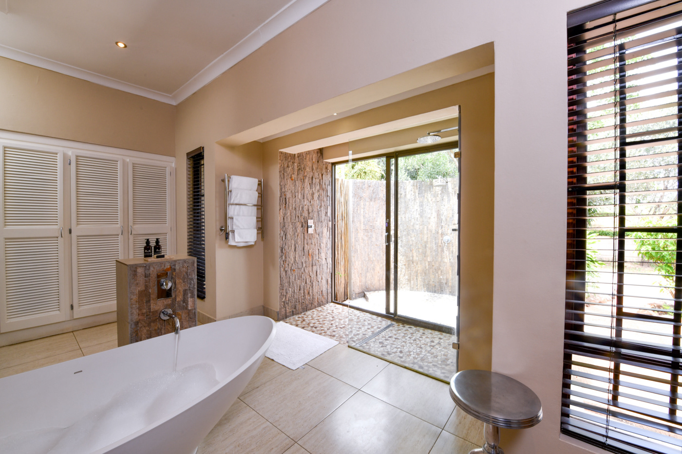 AM Lodge, Hoedspruit, South Africa