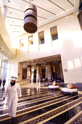 Dubai Hotel Lobby Photo