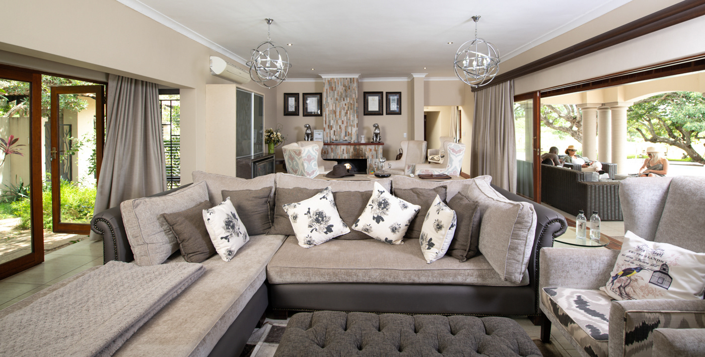 luxury room A.M 5 star lodge