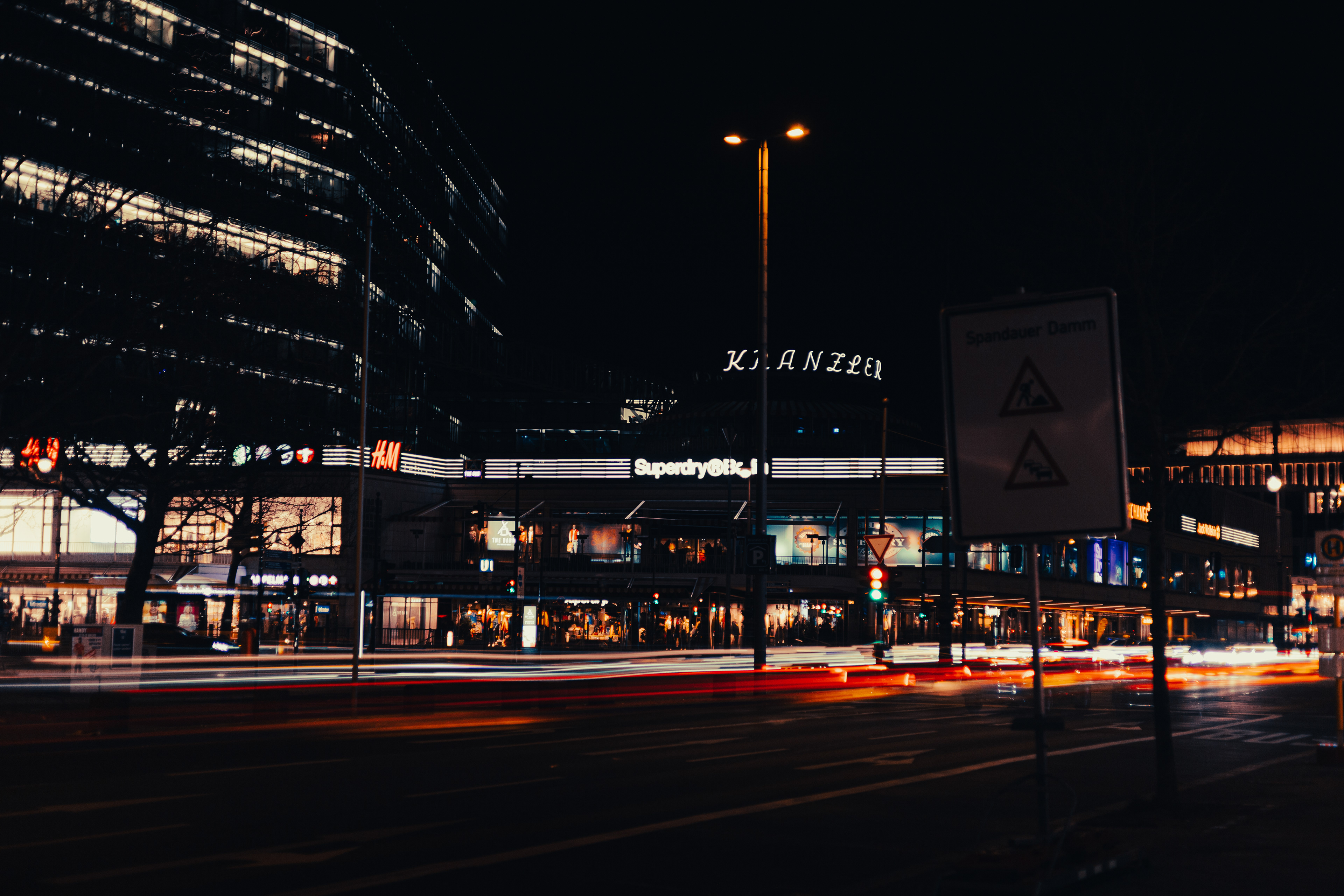 NIGHT TIME IN BERLIN