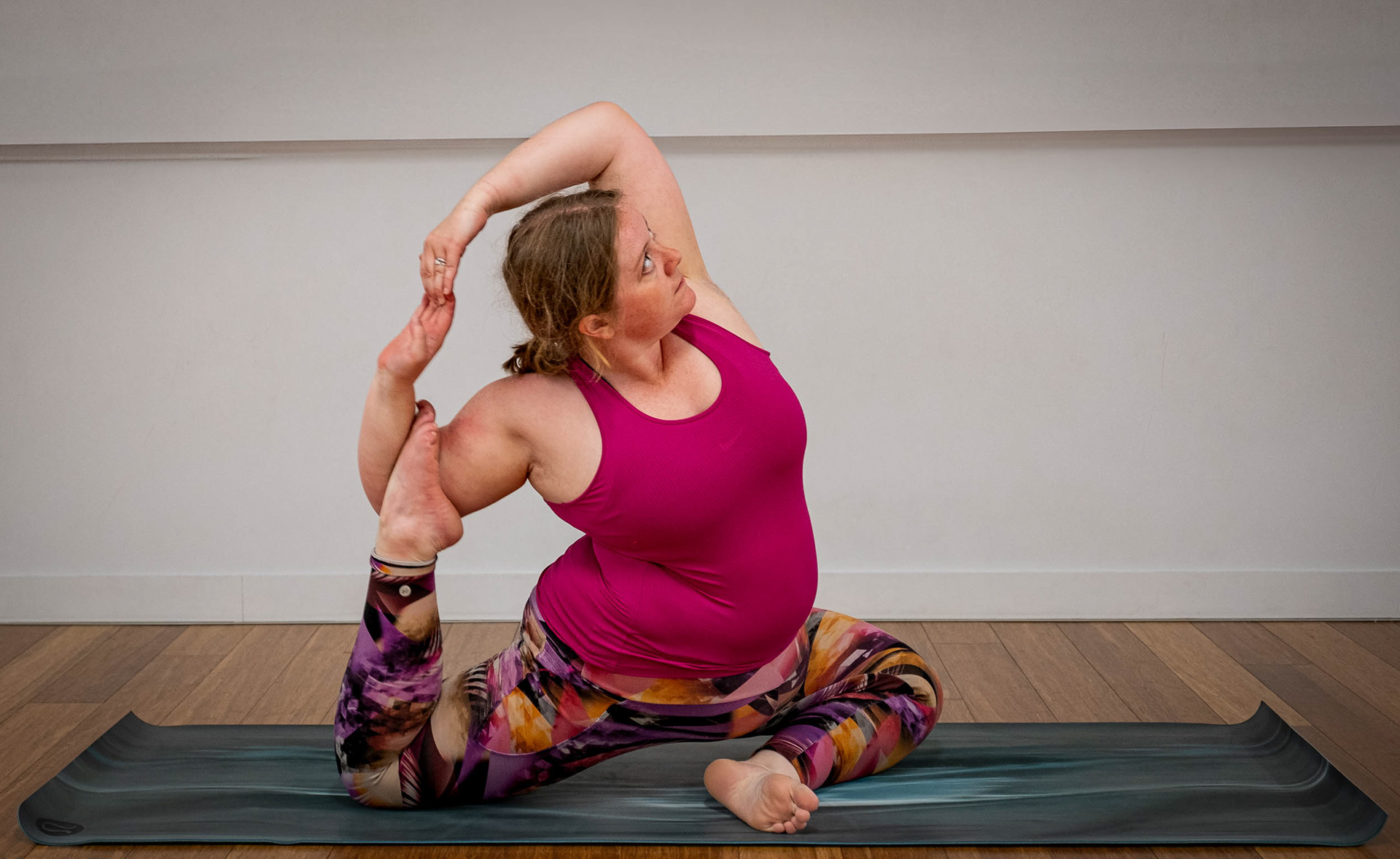 Yoga Pose, 27mm, f/2.8, 1/30 sec, ISO400