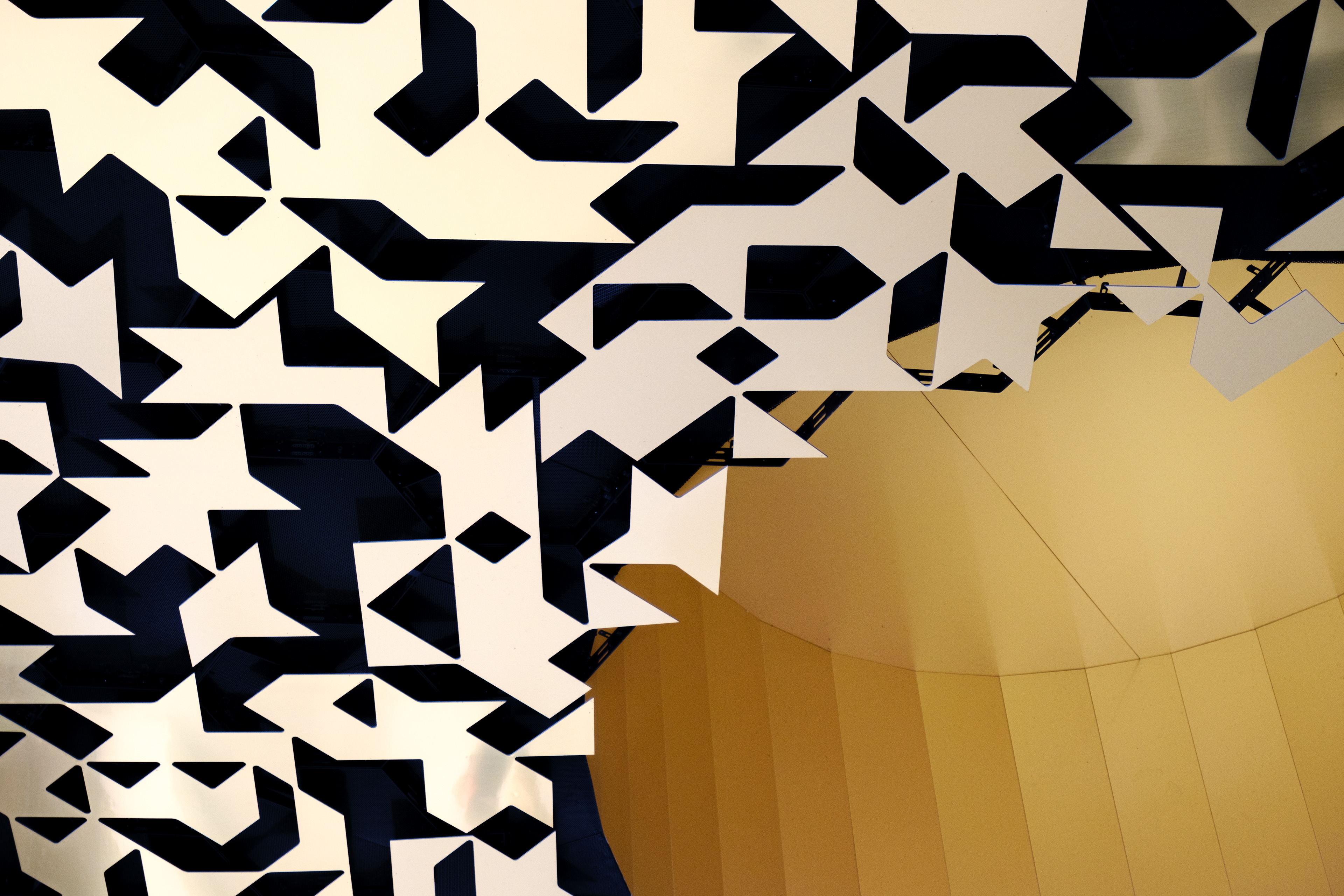 Budapest || F5.6, 1/18 sec, ISO 160