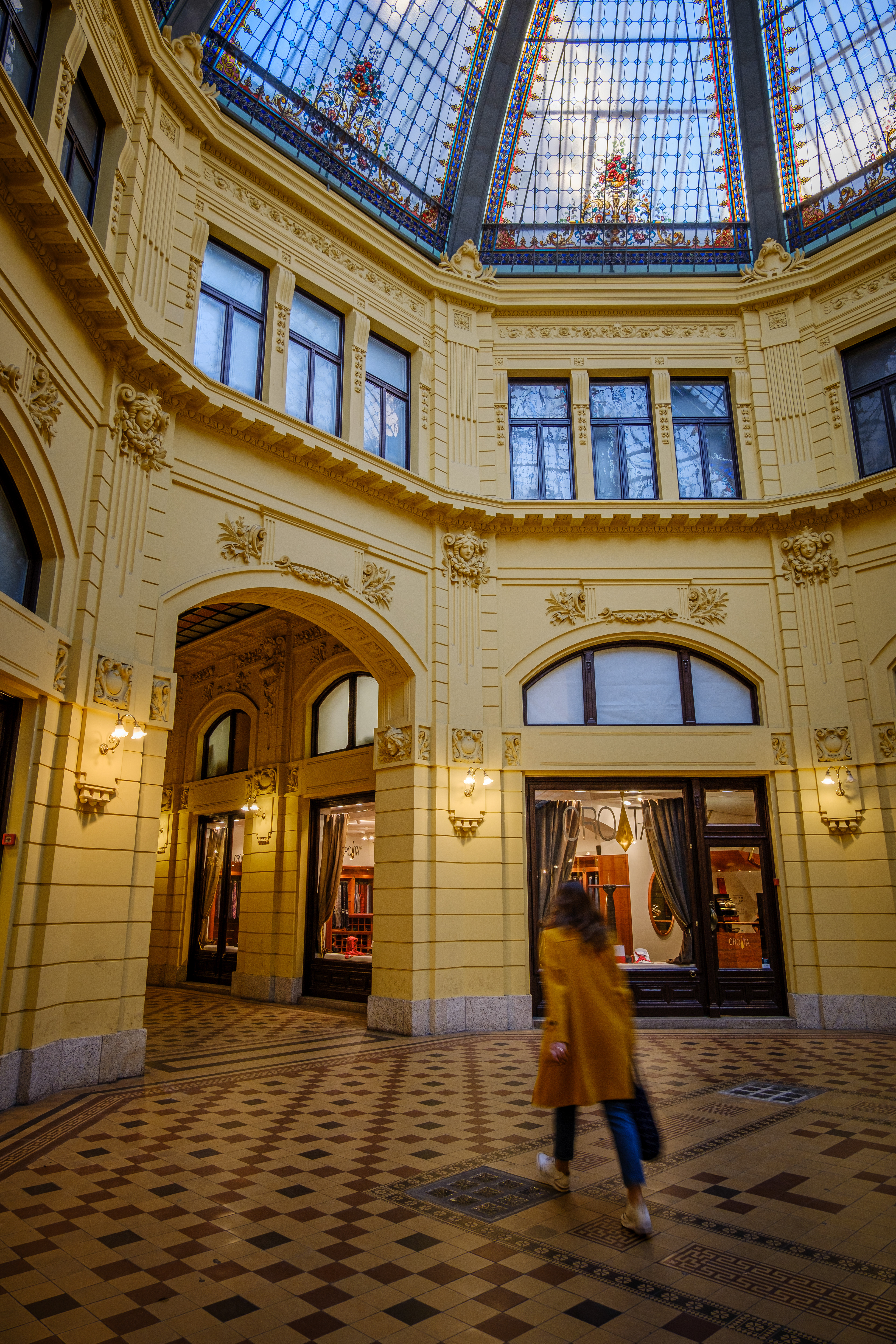 Zagreb || F7.1, 1/15 sec, ISO 200