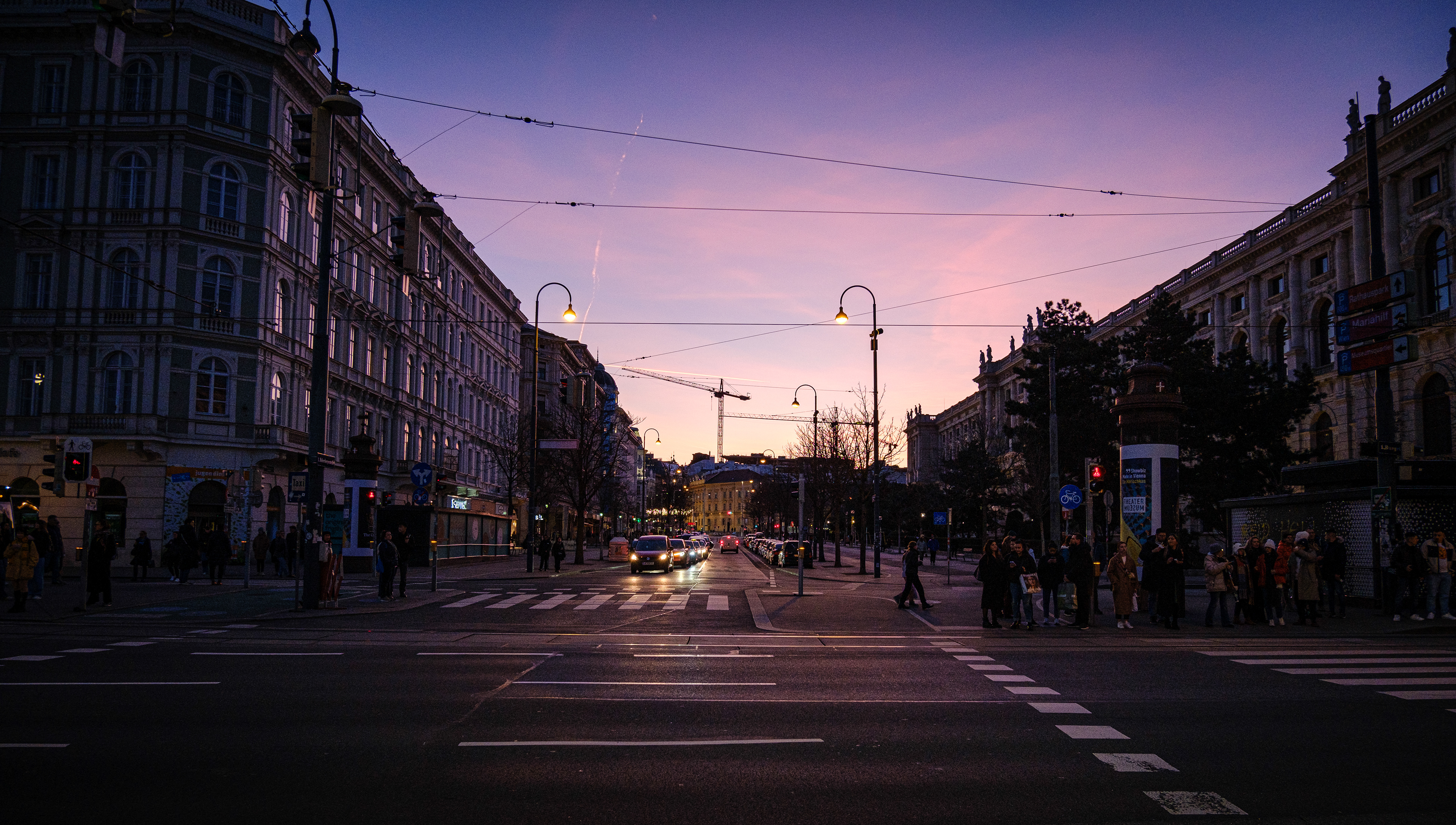 Vienna || F4, 1/200 sec, ISO 800