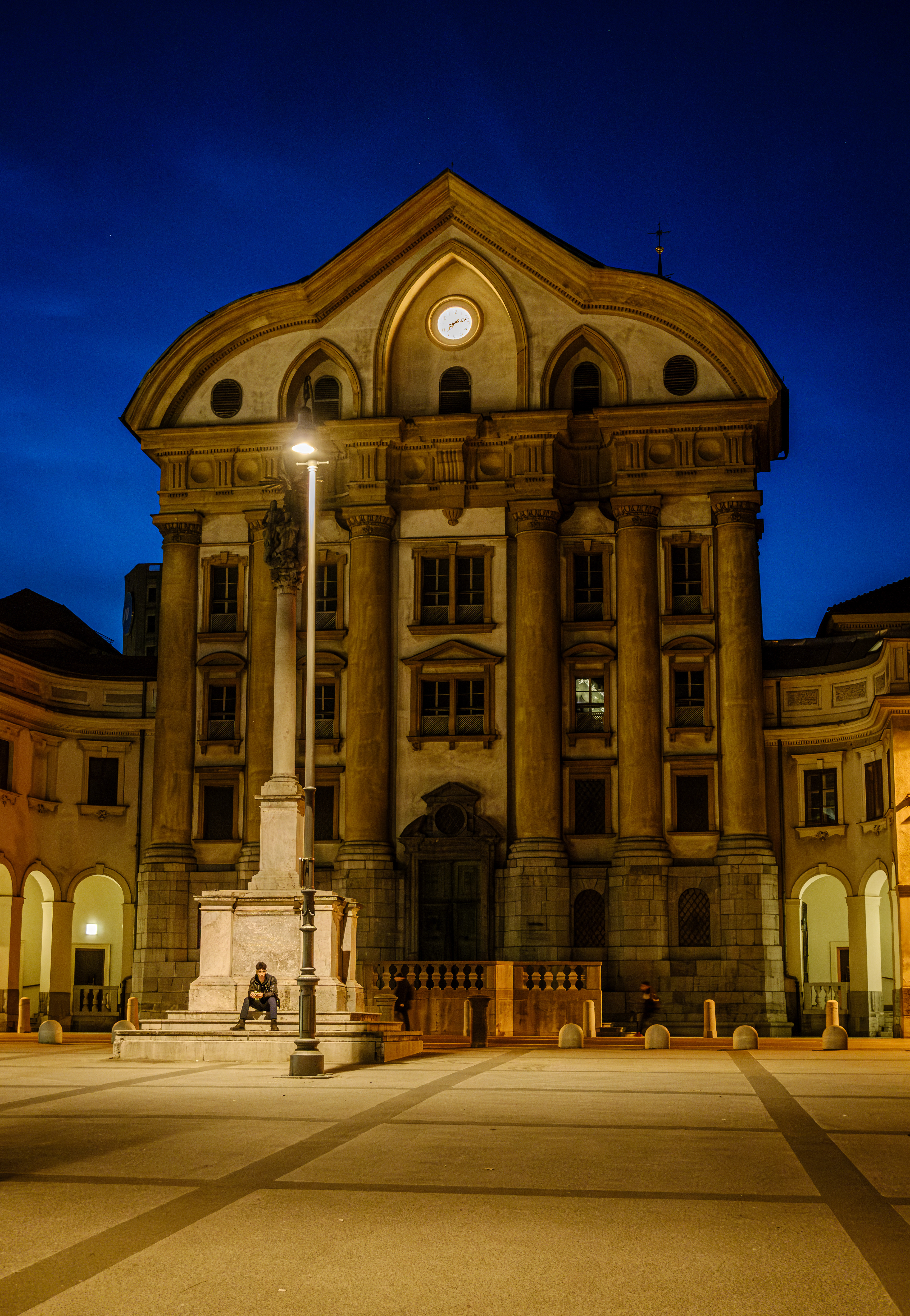 Ljubljana || F4.7, 1/10 sec, ISO 3200