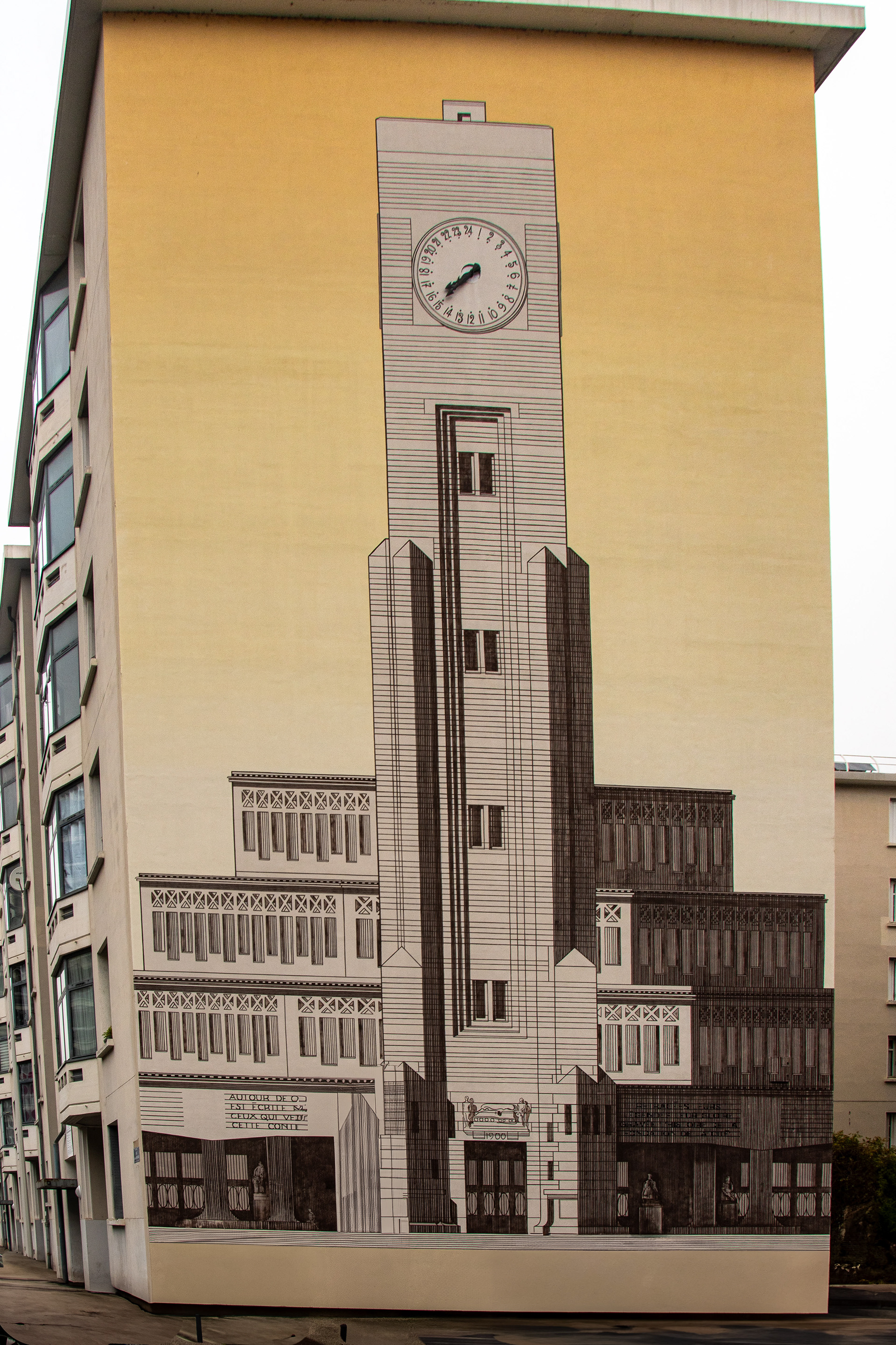 LA TOUR HORLOGE