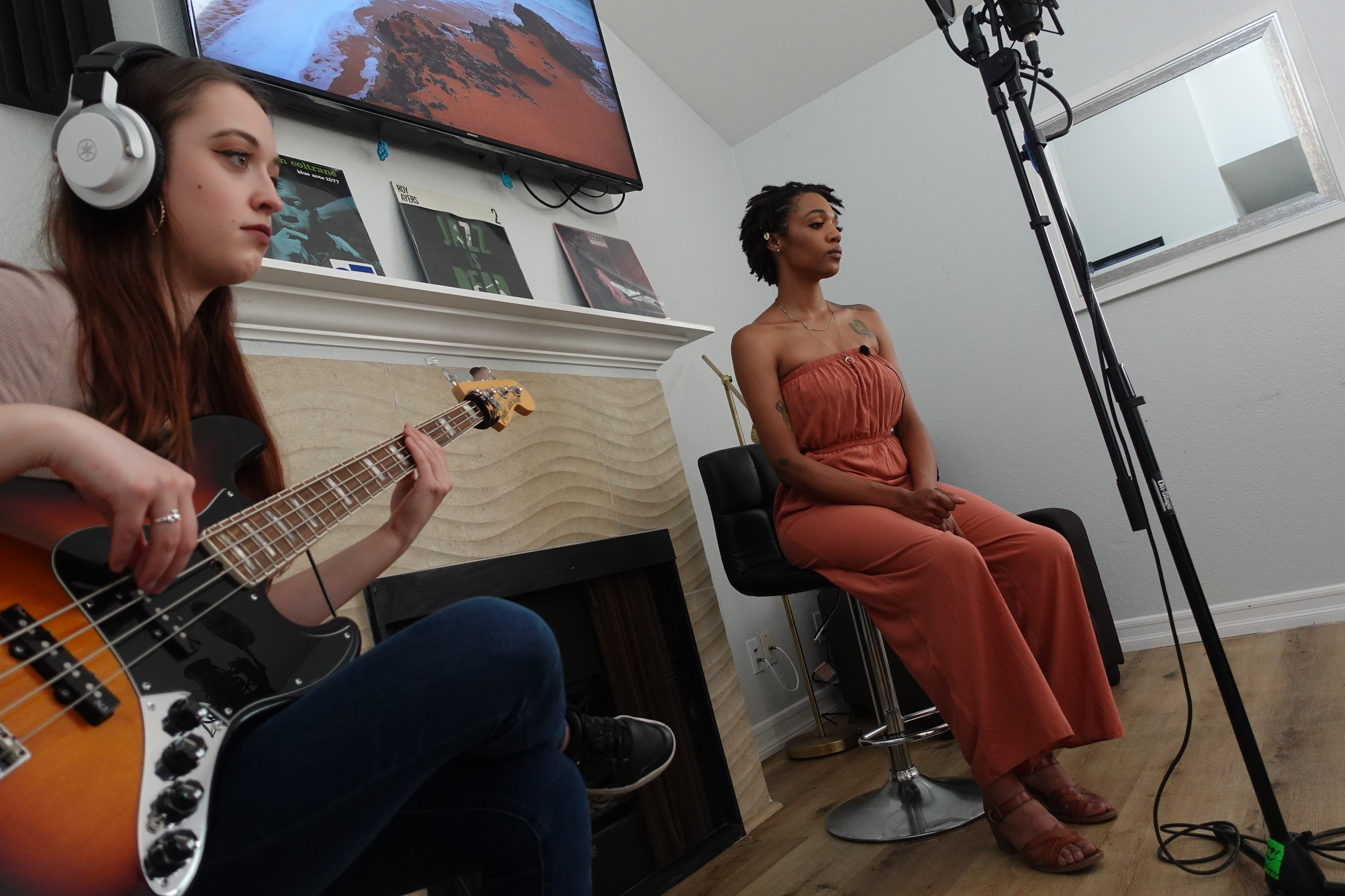 Jazmen Safina Live Performance