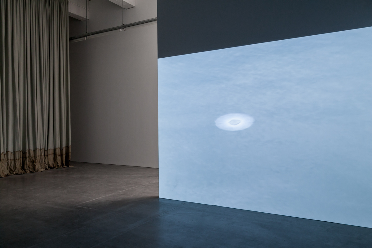 Edith Dekyndt - Wiels