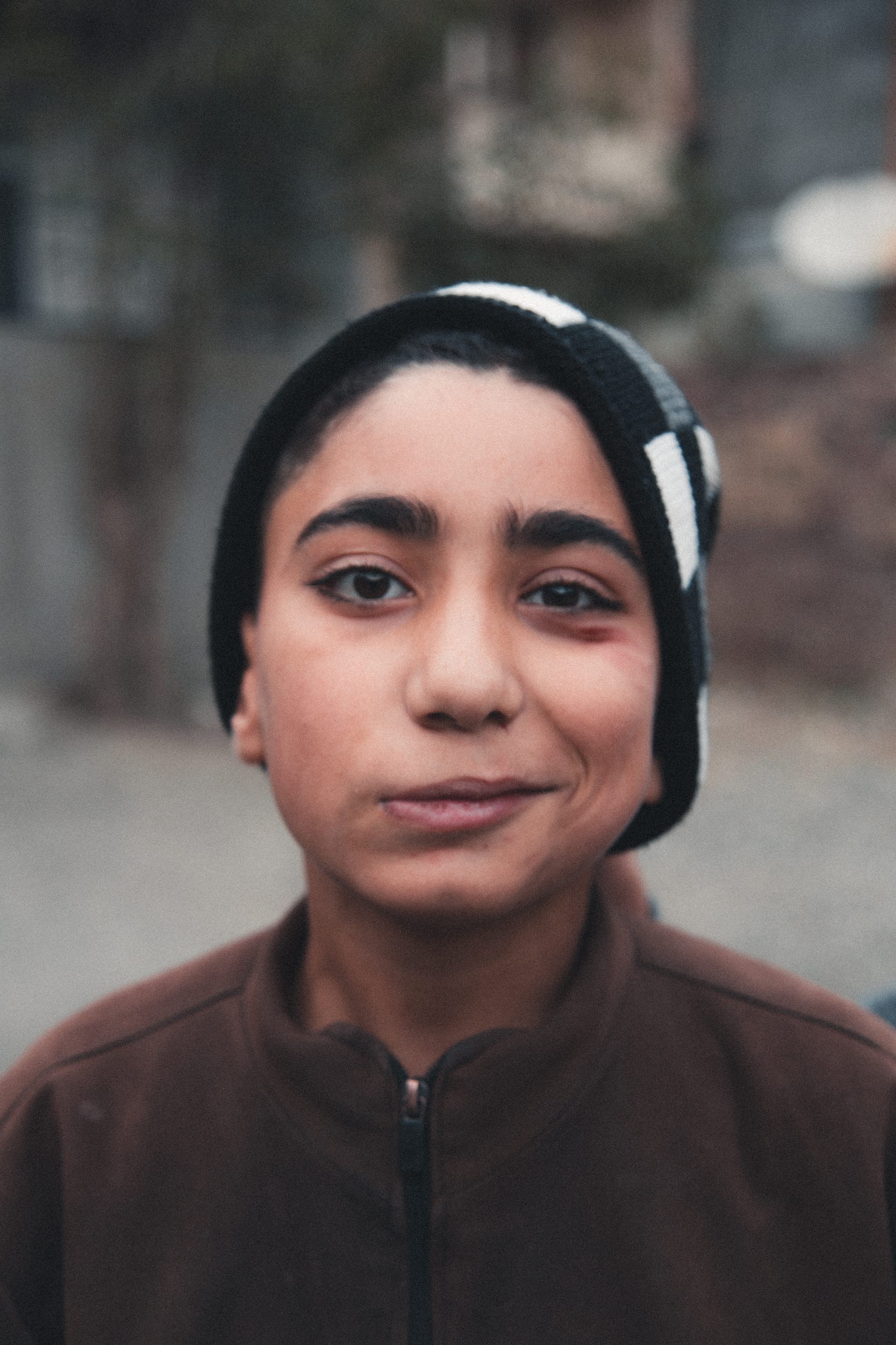 Les enfants jouent dans la rue de Gandja