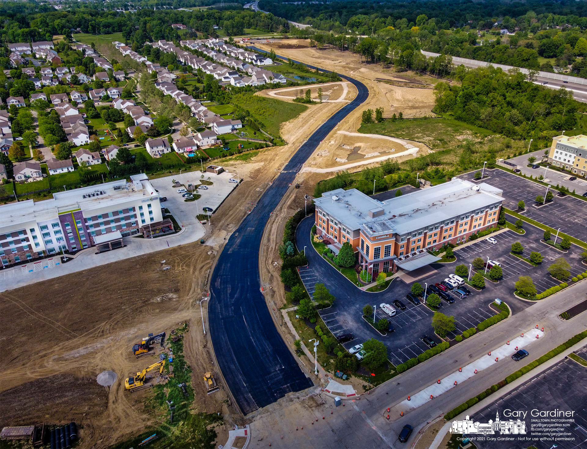 The new extension of Lyra Drive from Gemini Place to East Powell Road is nearing completion creating a connector to Powell Road from Polaris mall. My Final Photo for May 19, 2021.