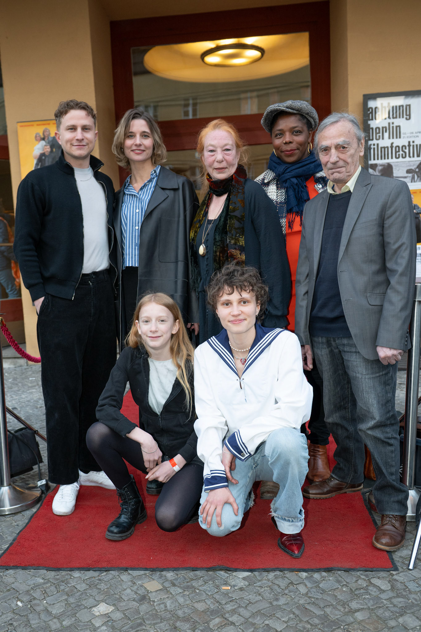 Premiere im Rahmen Achtung Berlin Festival: Svenja Jung, Rike Eckermann mitte, Luna Jordan u.r.