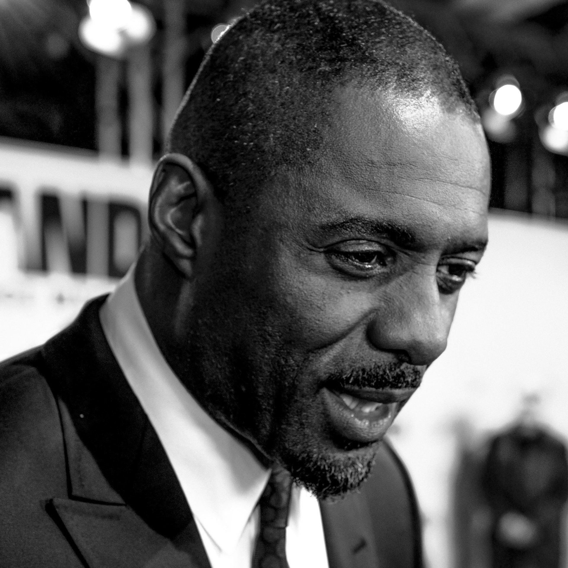 2014 Idris Elba spielt Nelson Mandela