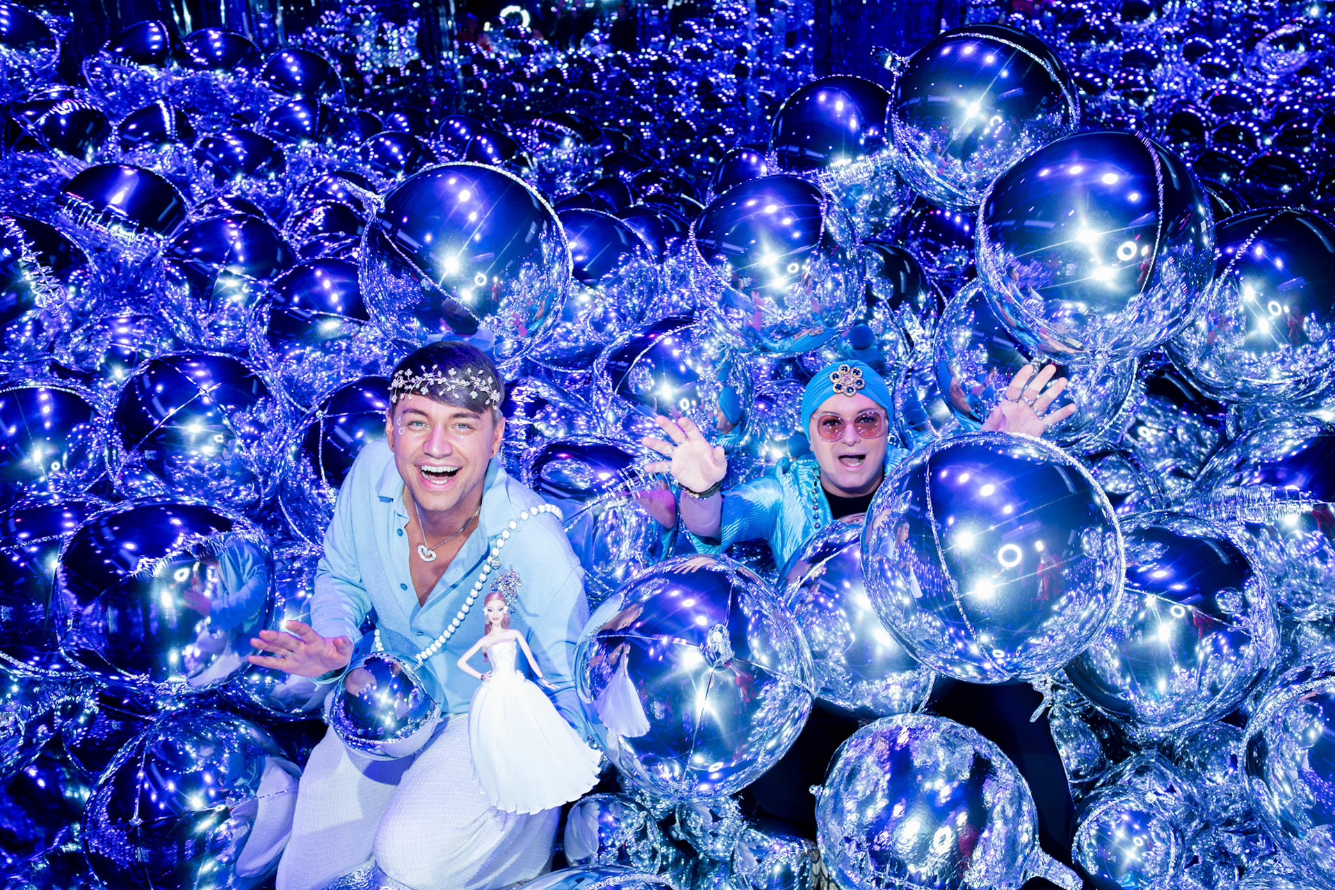 Opening Bubble Planet: Marcell Damaschke, Julian F.M. Stoeckel