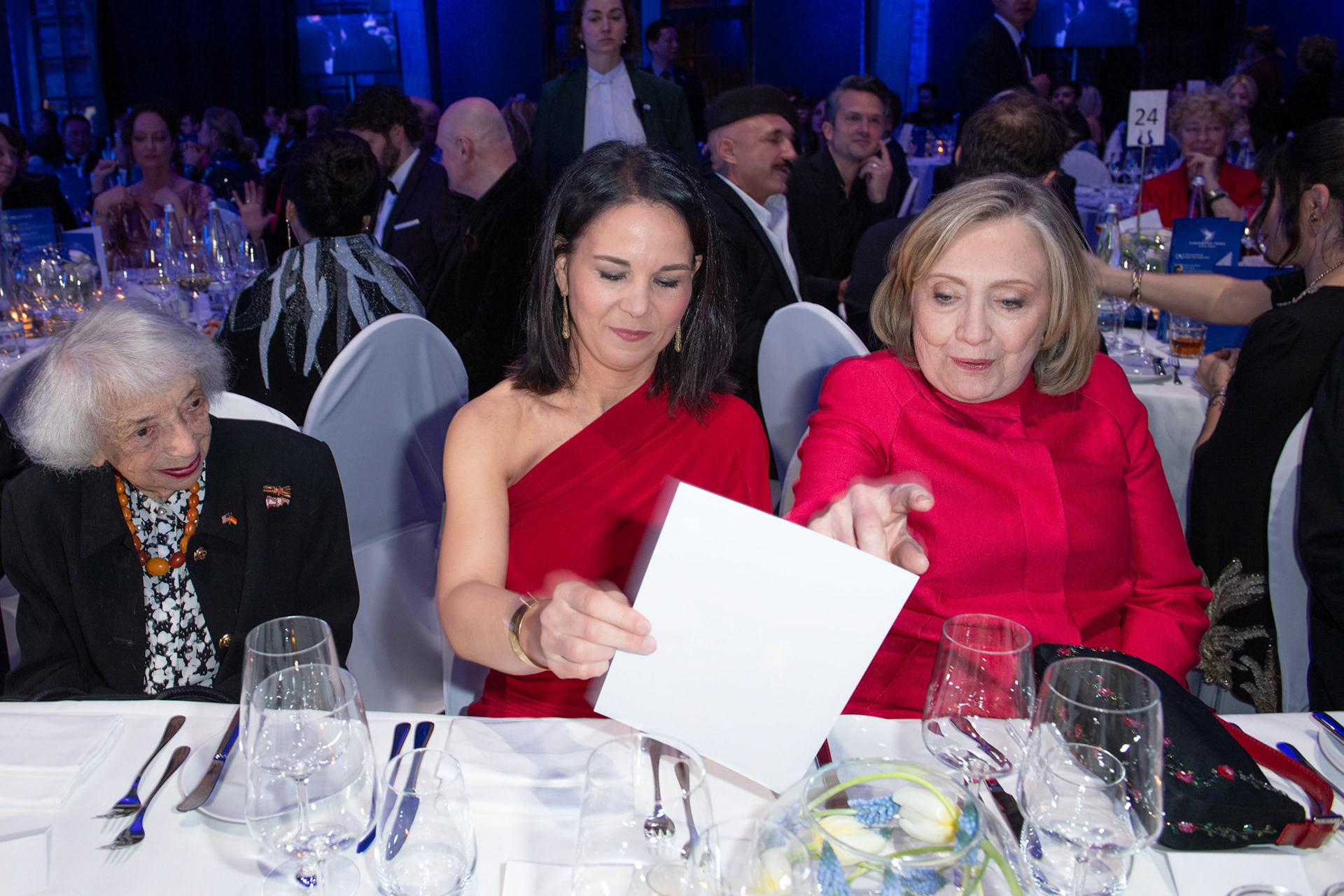 Margot Friedlaender, Annalena Baerbock, Hillary Clinton
