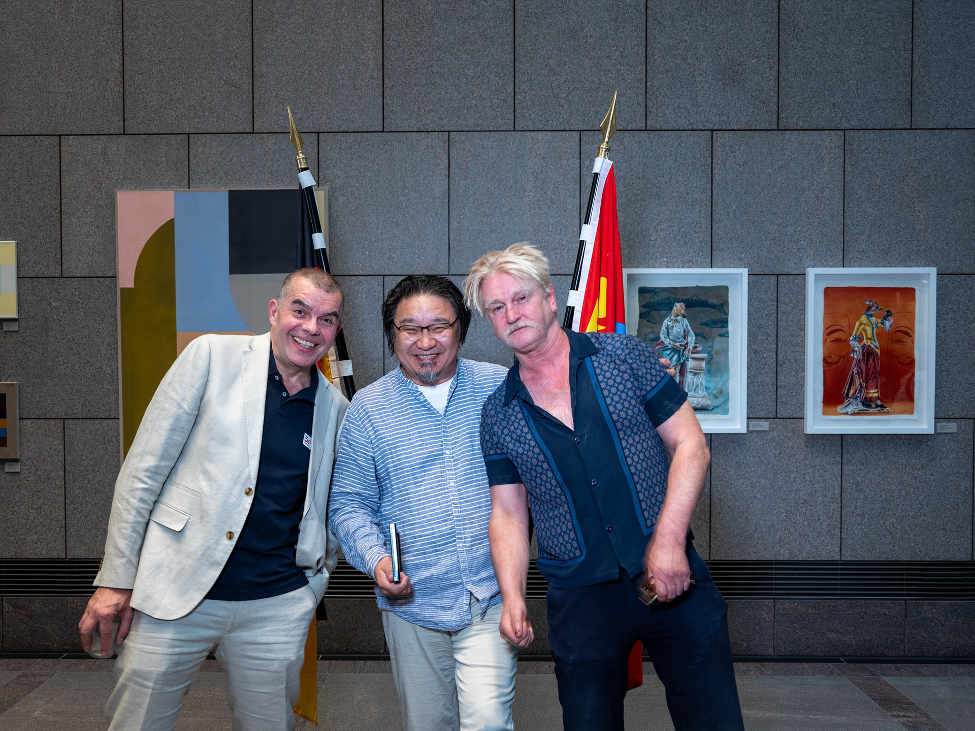 Maler und Bildhauer Peter Lindenberg, Szenenbildner Prof. Agi Ariunsaichan Dawaachu, Schauspieler Detlev BuckAusstellungsfeier 50. Jahre Deutsch-Mongolische Freundschaft Ort: Kunstraum F200