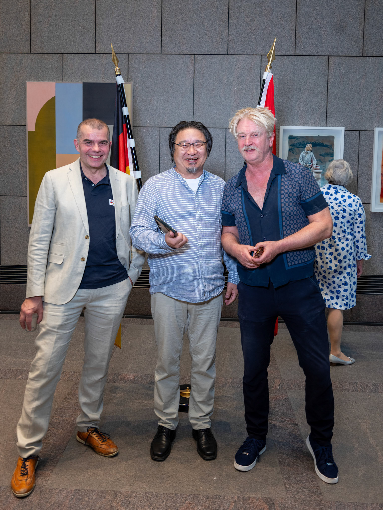 Maler und Bildhauer Peter Lindenberg, Szenenbildner Prof. Agi Ariunsaichan Dawaachu, Schauspieler Detlev BuckAusstellungsfeier 50. Jahre Deutsch-Mongolische Freundschaft Ort: Kunstraum F200