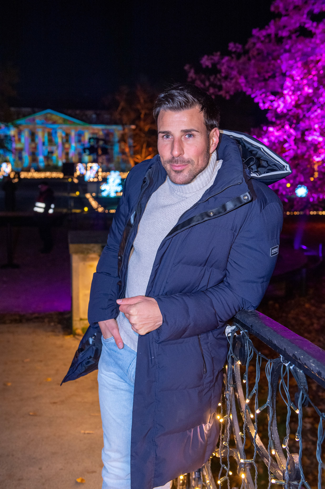 Eröffnung Weihnachtsmarkt am Tierpark mit Ex-Bachelor Leonard Freier