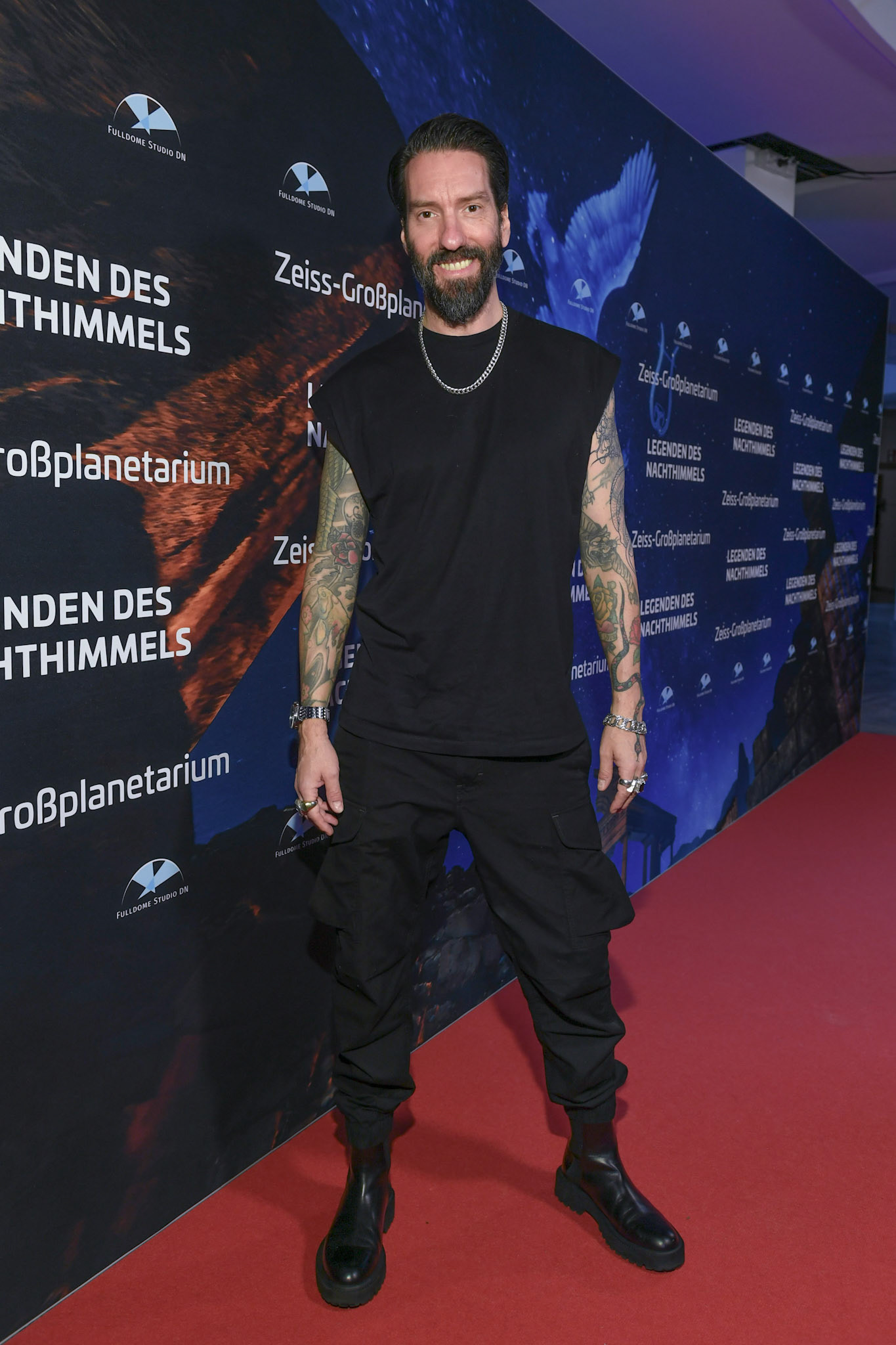 Boss Burns bei der Premiere: Legenden des Nachthimmels