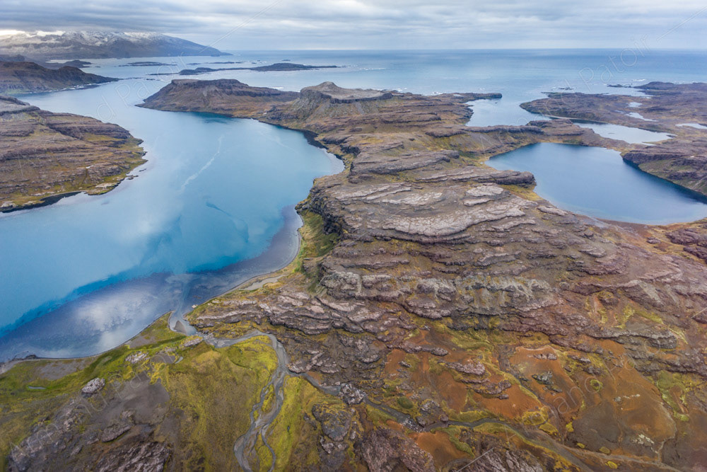 La péninsule Rallier du Baty