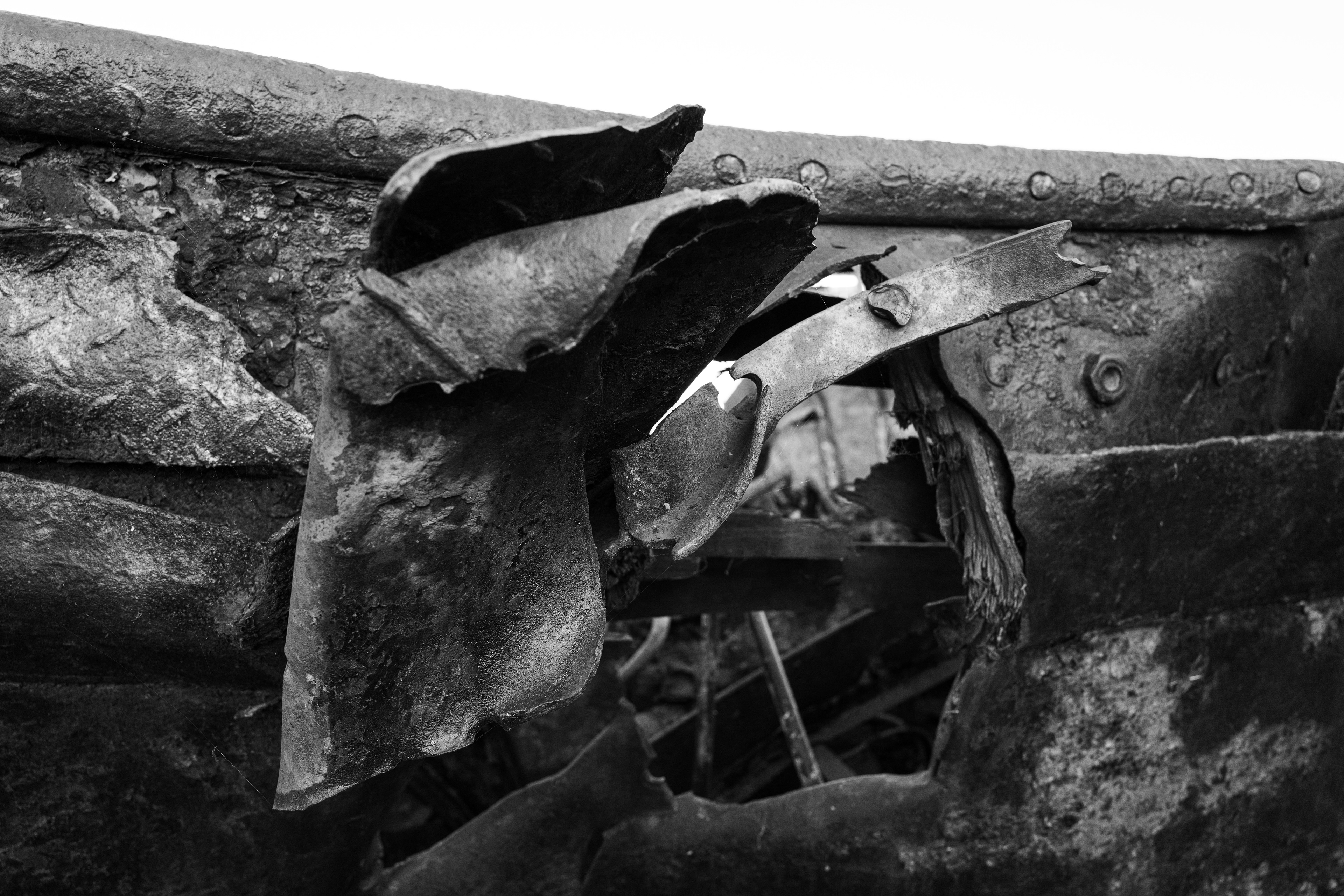 Ein Schiffswrack ausgestellt neben dem deutschen Hafenmuseum in Hamburg