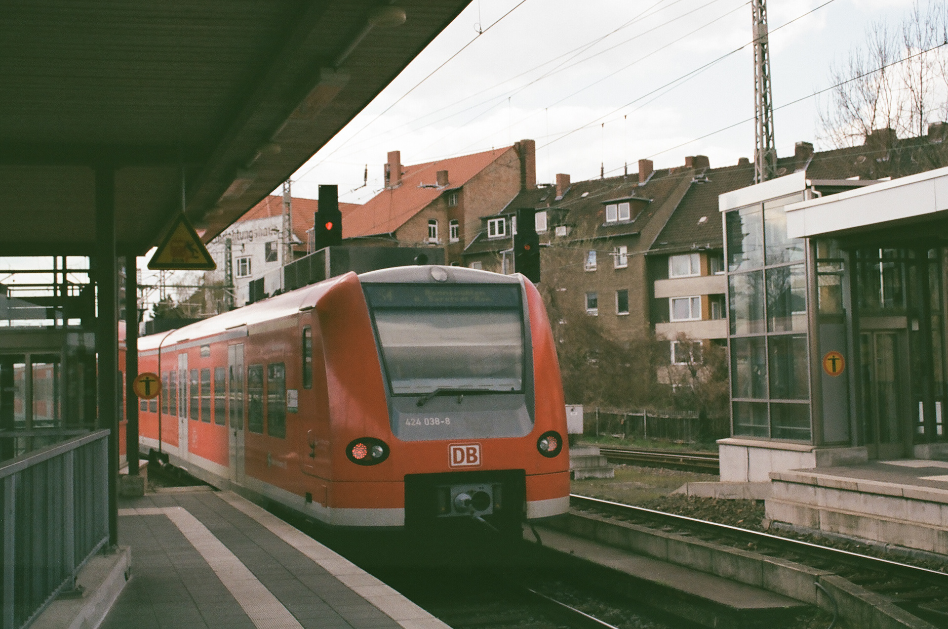Hier wurde die S-Bahn Hannover noch von der DB-Regio bedient bevor es von Transdev übernommen wurde..