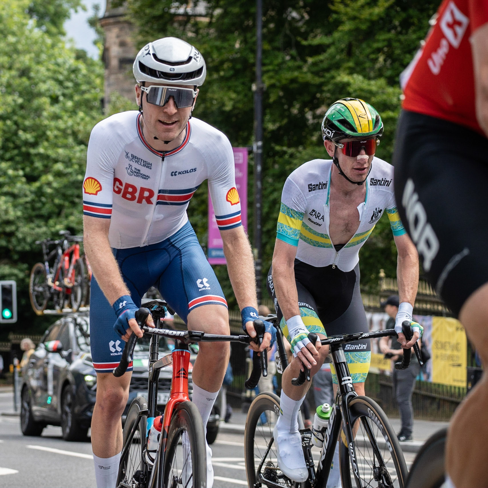 Glasgow, Scotland, UK. 6th August 2023. UCI World Championships – Mathieu van der Poel wins the Men’s Elite Road Race Road Race from Edinburgh to Glasgow ending with 10 laps of the city centre circuit. Credit R.Gass/Alamy Live News