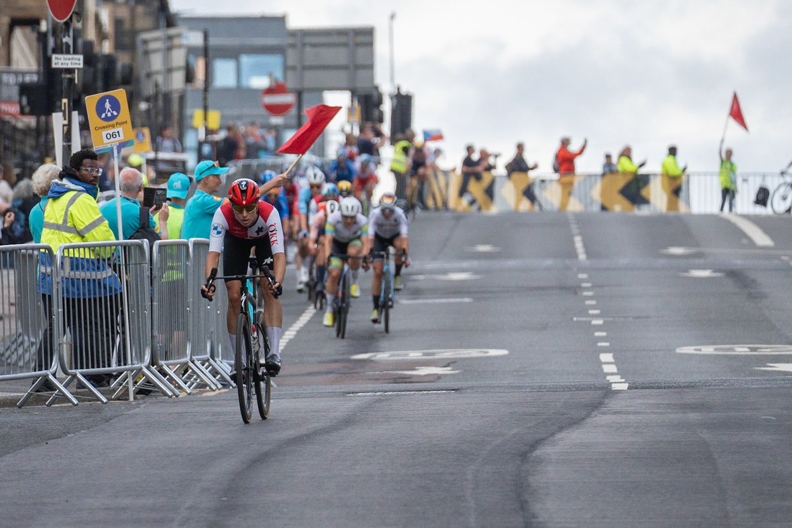 Glasgow, Scotland, UK. 13th August 2023. UCI World Championships – Lotte Kopecky of Belgium wins the Women’s Elite Road Race Road Race from Loch Lomond to Glasgow ending with 6 laps of the city centre circuit. Credit R.Gass/Alamy Live News