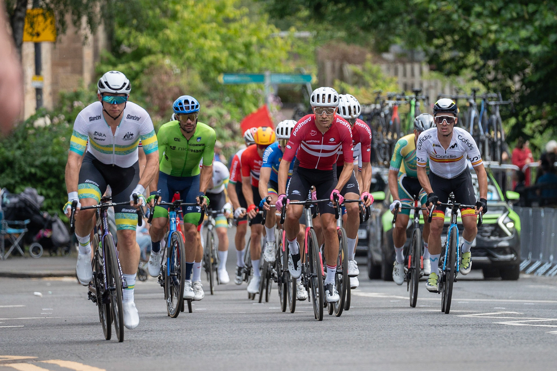 Glasgow, Scotland, UK. 6th August 2023. UCI World Championships – Mathieu van der Poel wins the Men’s Elite Road Race Road Race from Edinburgh to Glasgow ending with 10 laps of the city centre circuit. Credit R.Gass/Alamy Live News
