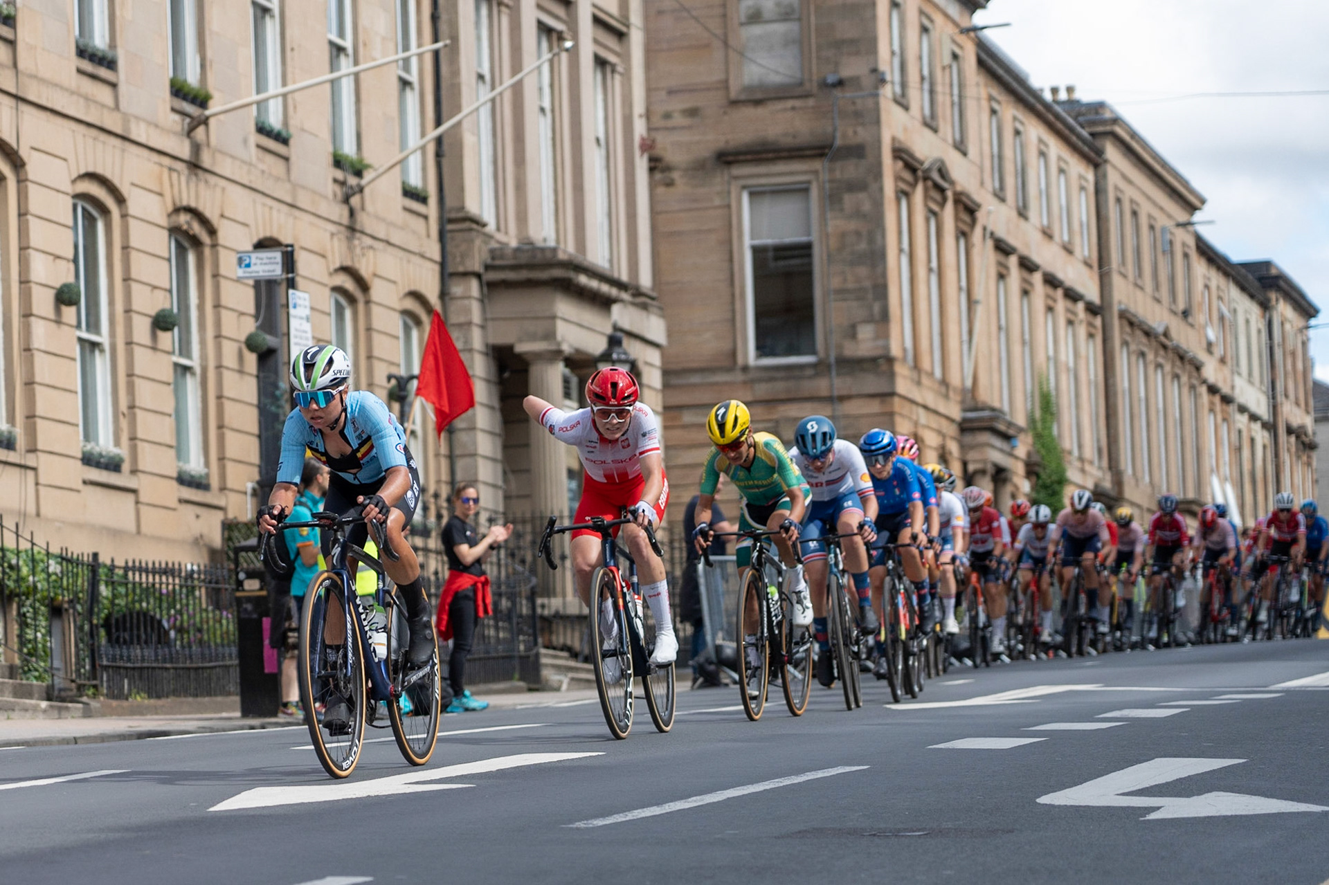 Glasgow, Scotland, UK. 13th August 2023. UCI World Championships – Lotte Kopecky of Belgium wins the Women’s Elite Road Race Road Race from Loch Lomond to Glasgow ending with 6 laps of the city centre circuit. Credit R.Gass/Alamy Live News
