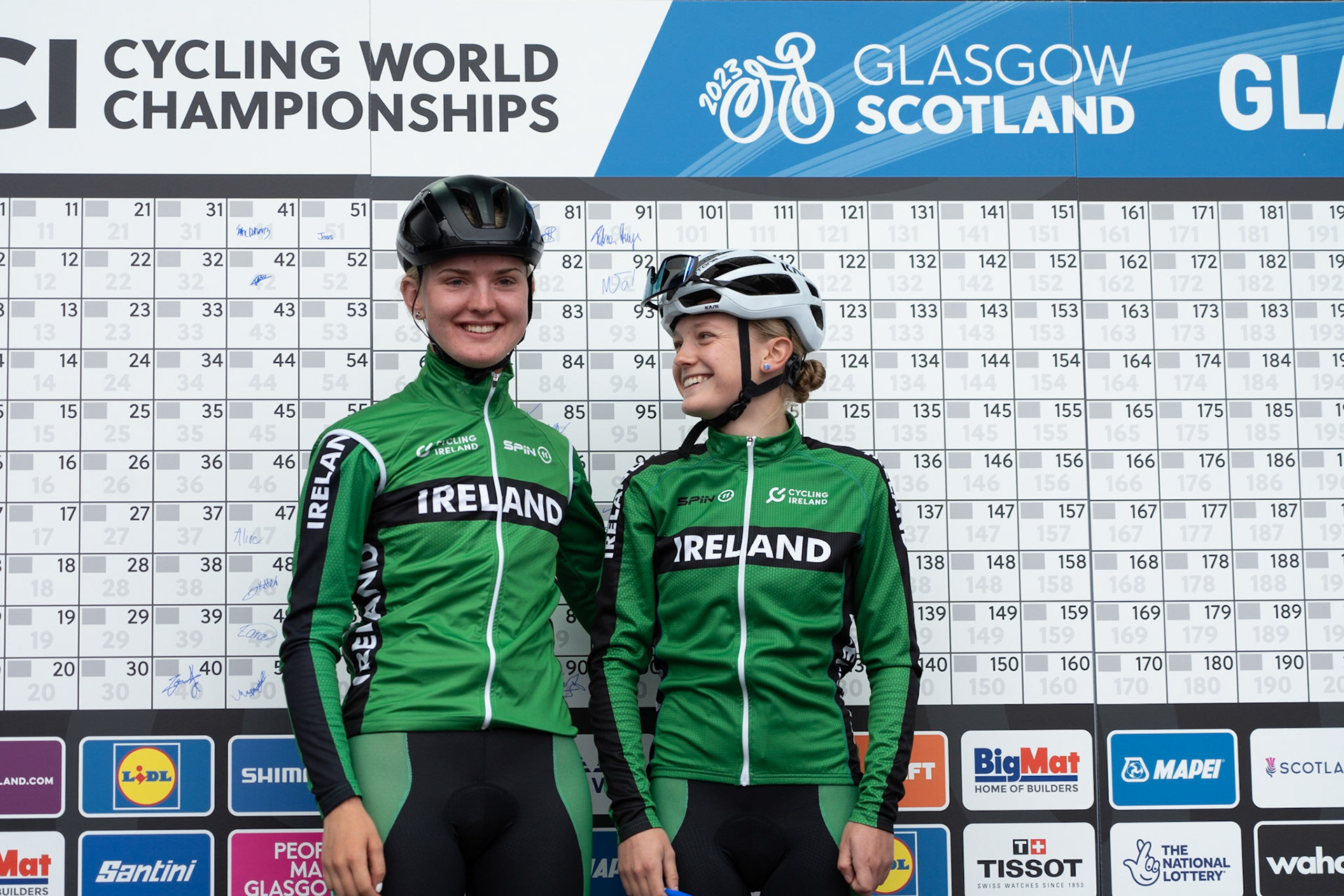 Glasgow, Scotland, UK. 5th August 2023. UCI World Championships - Junior Woman – Presentation of Teams prior to the Road Race of 5 laps of the city centre circuit. Credit R.Gass/Alamy Live News