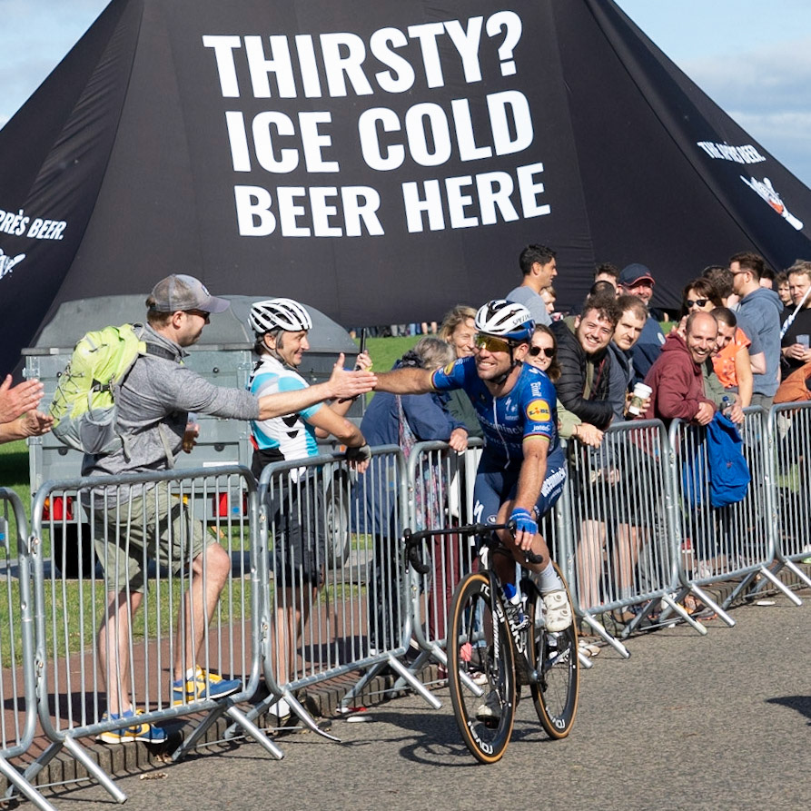 Edinburgh, Scotland, UK. 11th September 2021.Edinburgh’s Queens Drive plays host to the finish of Stage 7 of the 2021 AJ Bell Tour of Britain Cycling Race with Ethan Hayter, Wout Van Aert and Julian Alaphilippe battling to take the lead into the final stage tomorrow. Credit: Richard Gass/Alamy Live News