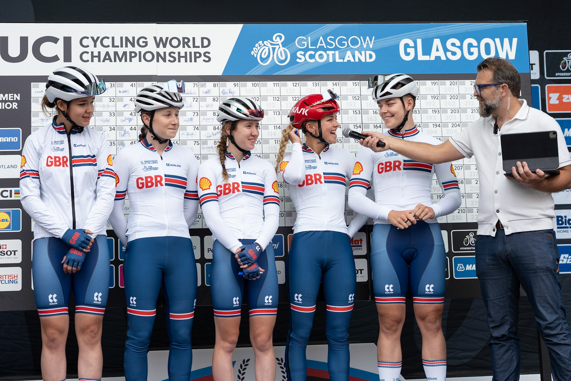 Glasgow, Scotland, UK. 5th August 2023. UCI World Championships - Junior Woman – Presentation of Teams prior to the Road Race of 5 laps of the city centre circuit. Credit R.Gass/Alamy Live News